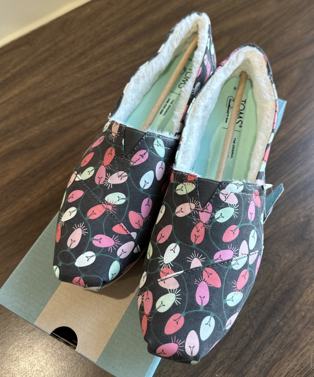 NWT TOMS Alpargata Slip-on Forged Iron Tree Glow In Dark/Faux Fur, US 10/UK 8