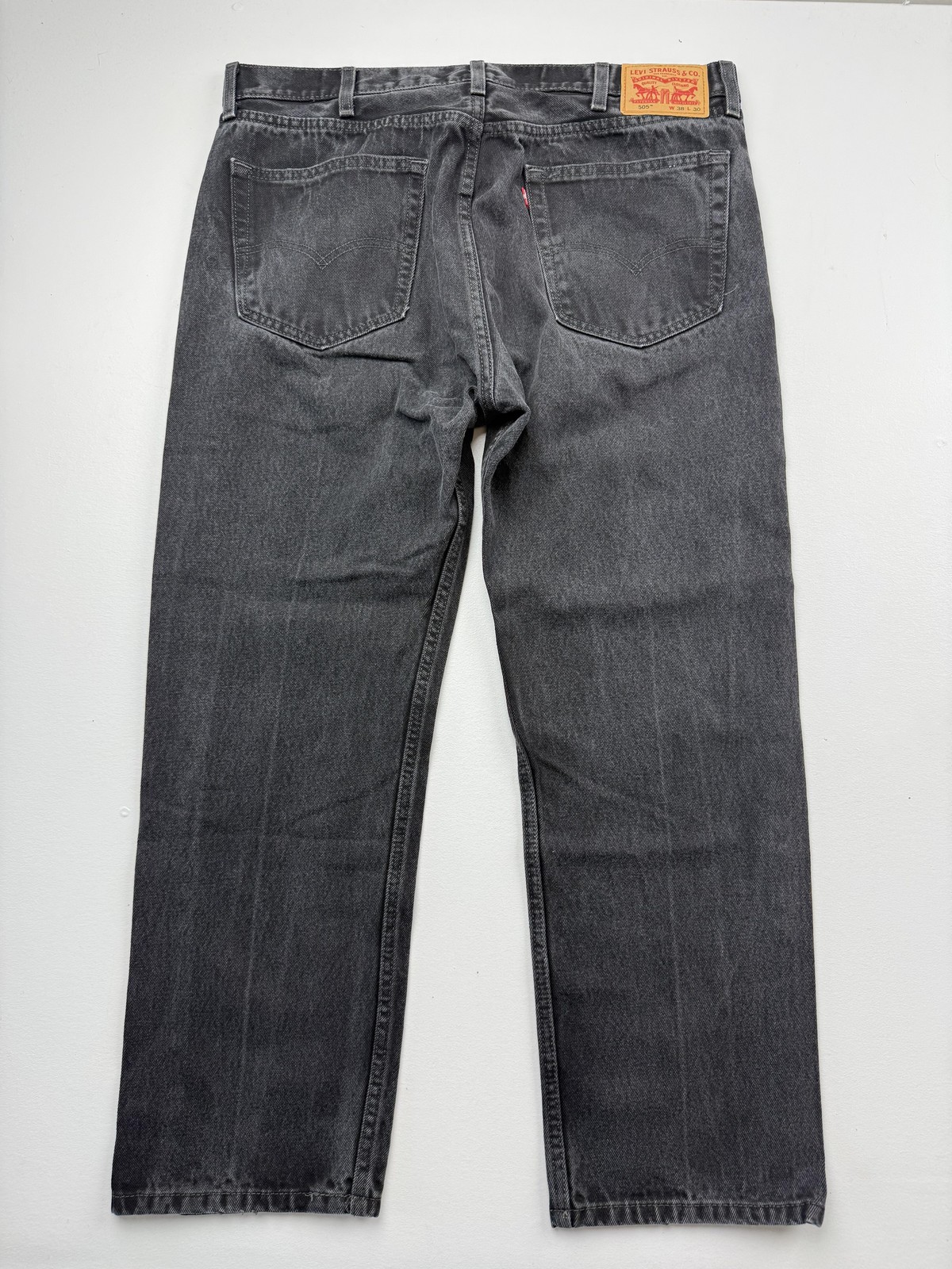 Levis 505 Jeans Mens 38×30 Gray Charcoal Wash Denim Regular Straight Leg Casual
