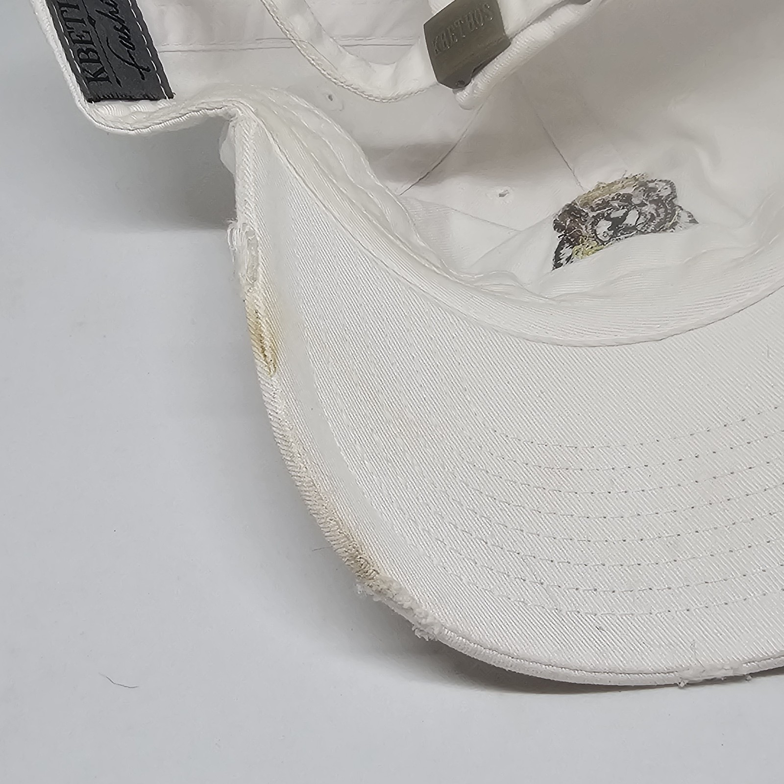 KBETHOS King Papa Bear Distressed 6 Panel Hat White Distressed