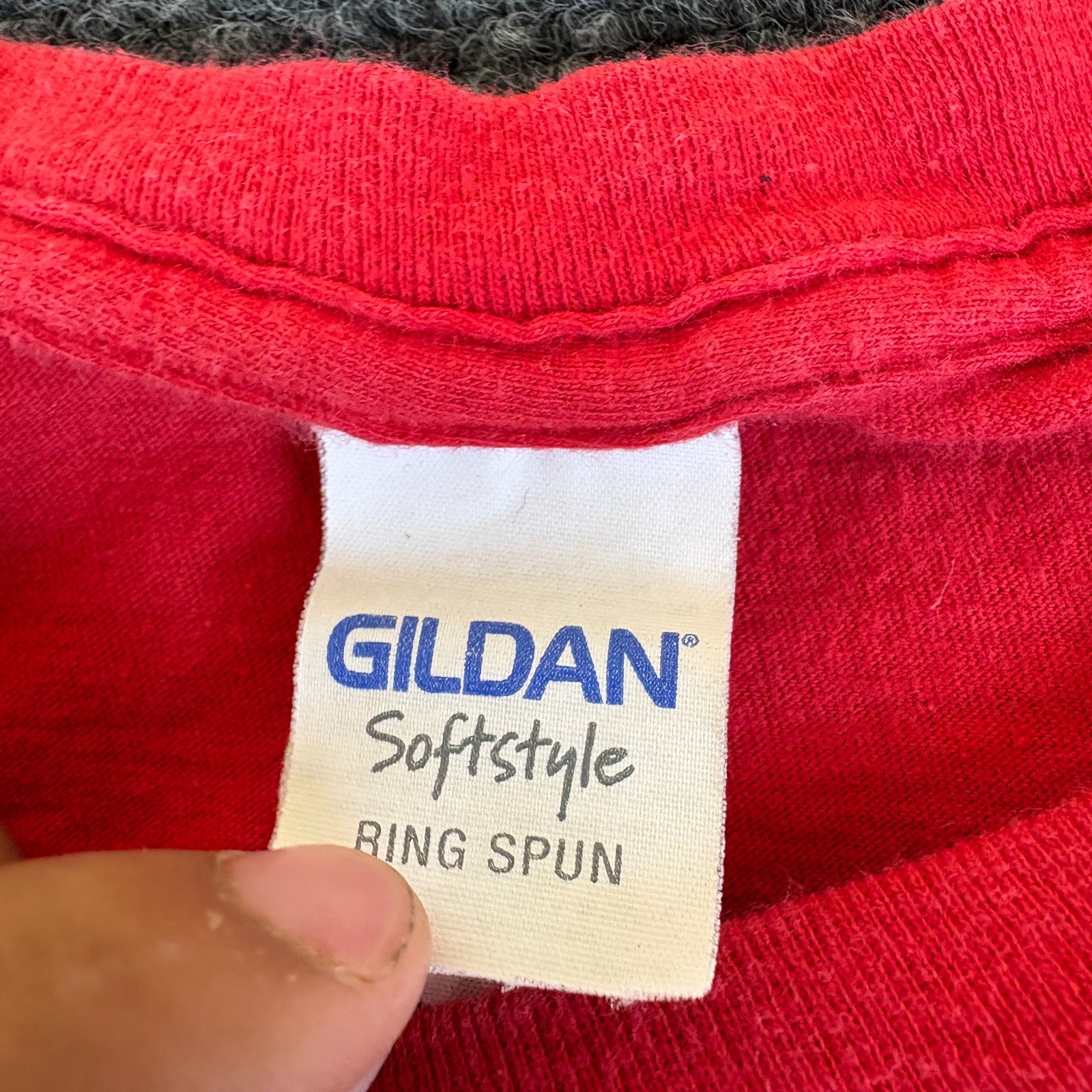 Gildan Softstyle Cobra Kai T-Shirt Mens Large Red Graphic Print Cotton Casual