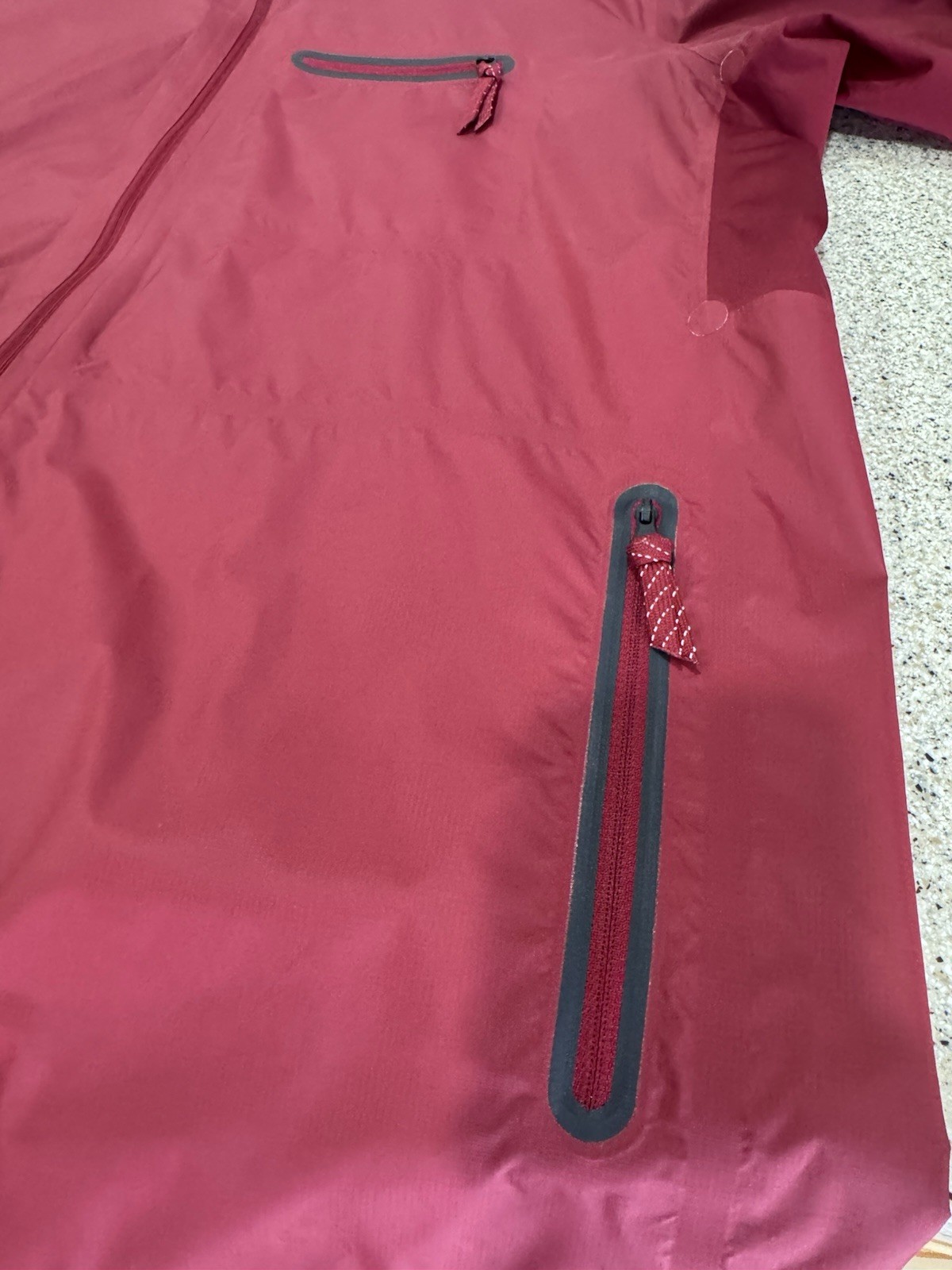 Men’s Nike Sb Rare Water Resistant Windbreaker With Water Tight Zippers XXL
