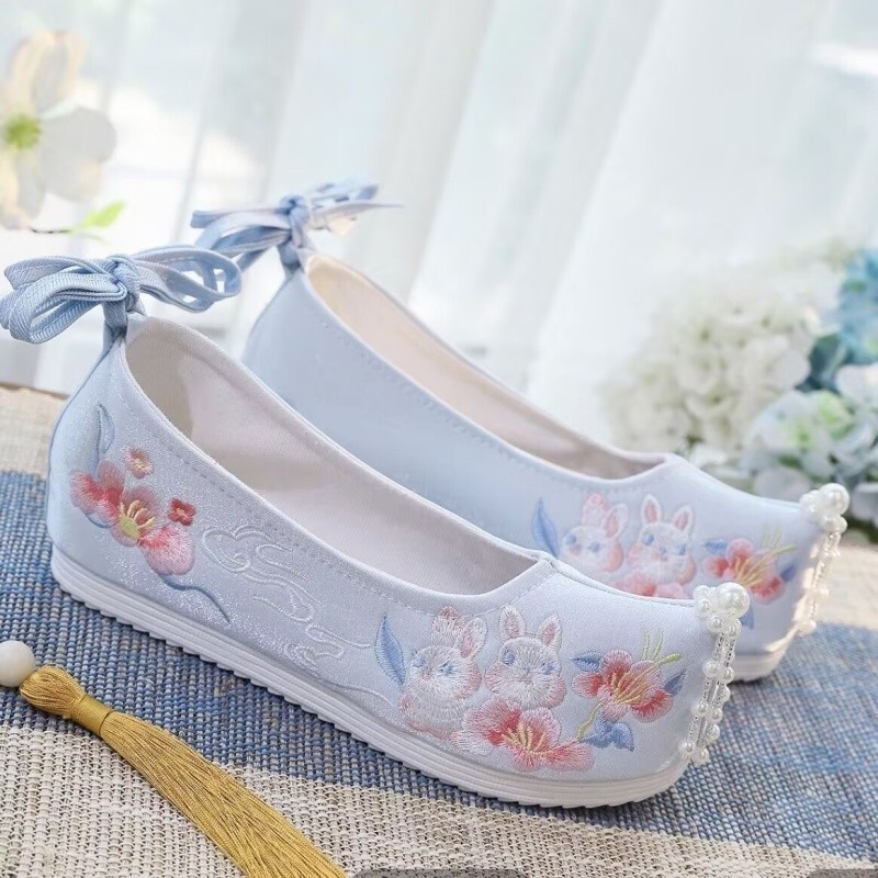 Women Ancient Chinese Traditional Hanfu Embroidery Flat Shoes Daily