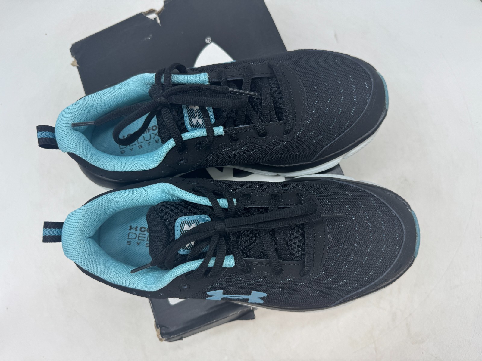 Under Armour Charged Assert 10 Athletic Sneakers Women’s Black Low Top – 8 WIDE