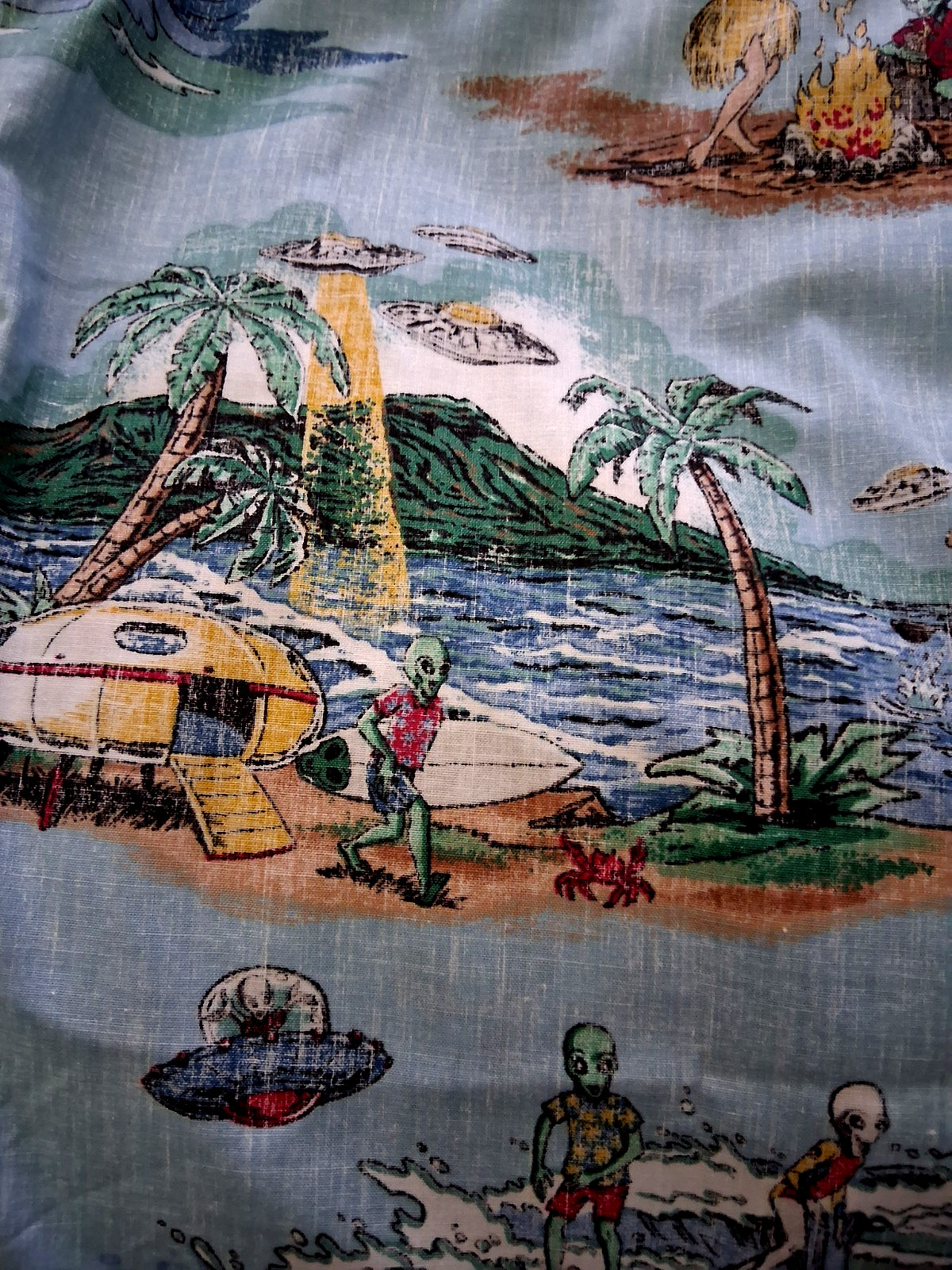 Reyn Spooner Men’s ALOHA ALIENS NWT CLASSIC FIT PULLOVER Sky Blue Shirt Sizes