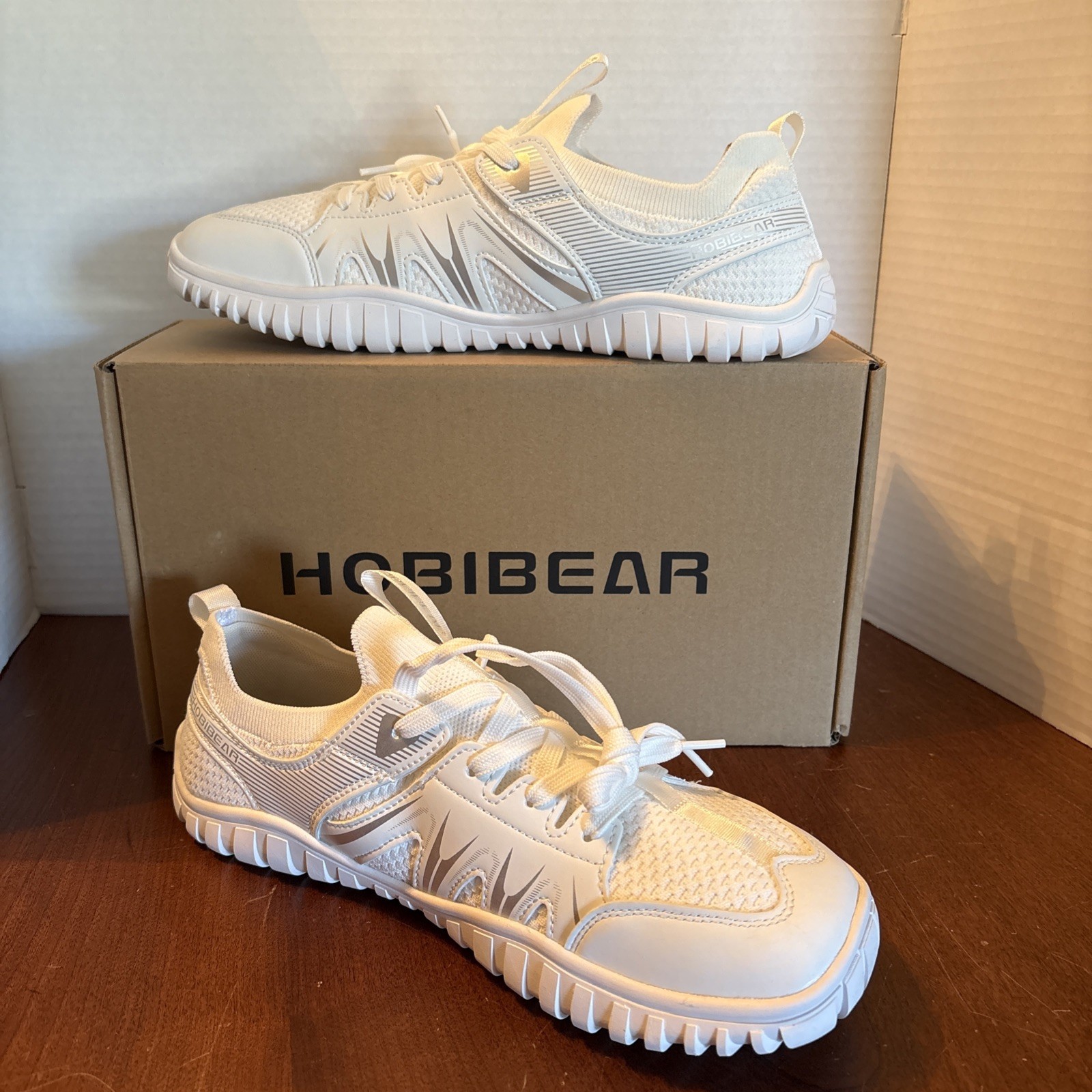 HOBIBEAR Minimalist Barefoot Shoes Unisex Wide Toe Walking Sneakers White Eu45