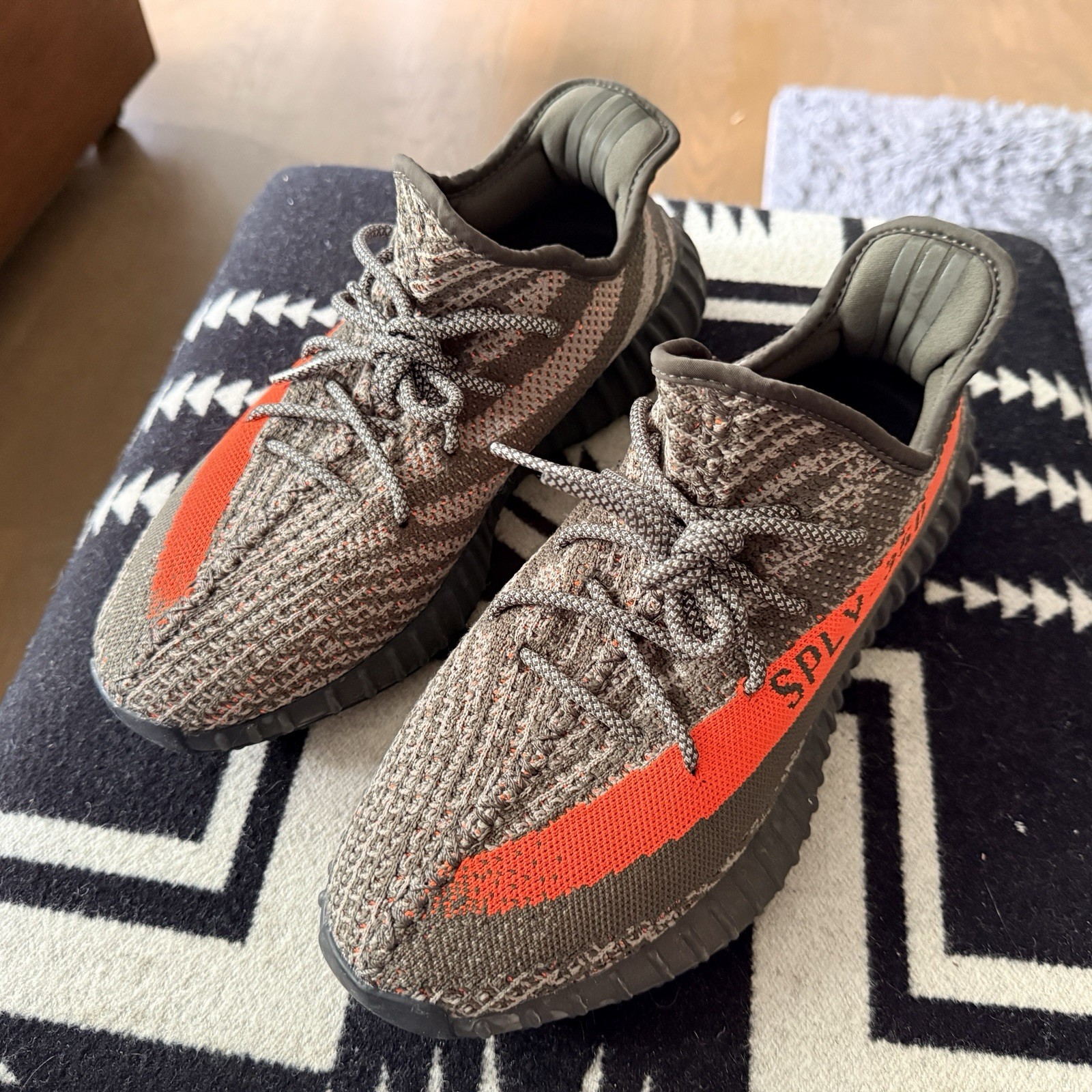 adidas Yeezy Boost 350 V2 Beluga Size 10.5 Grey Orange Sneakers Shoes