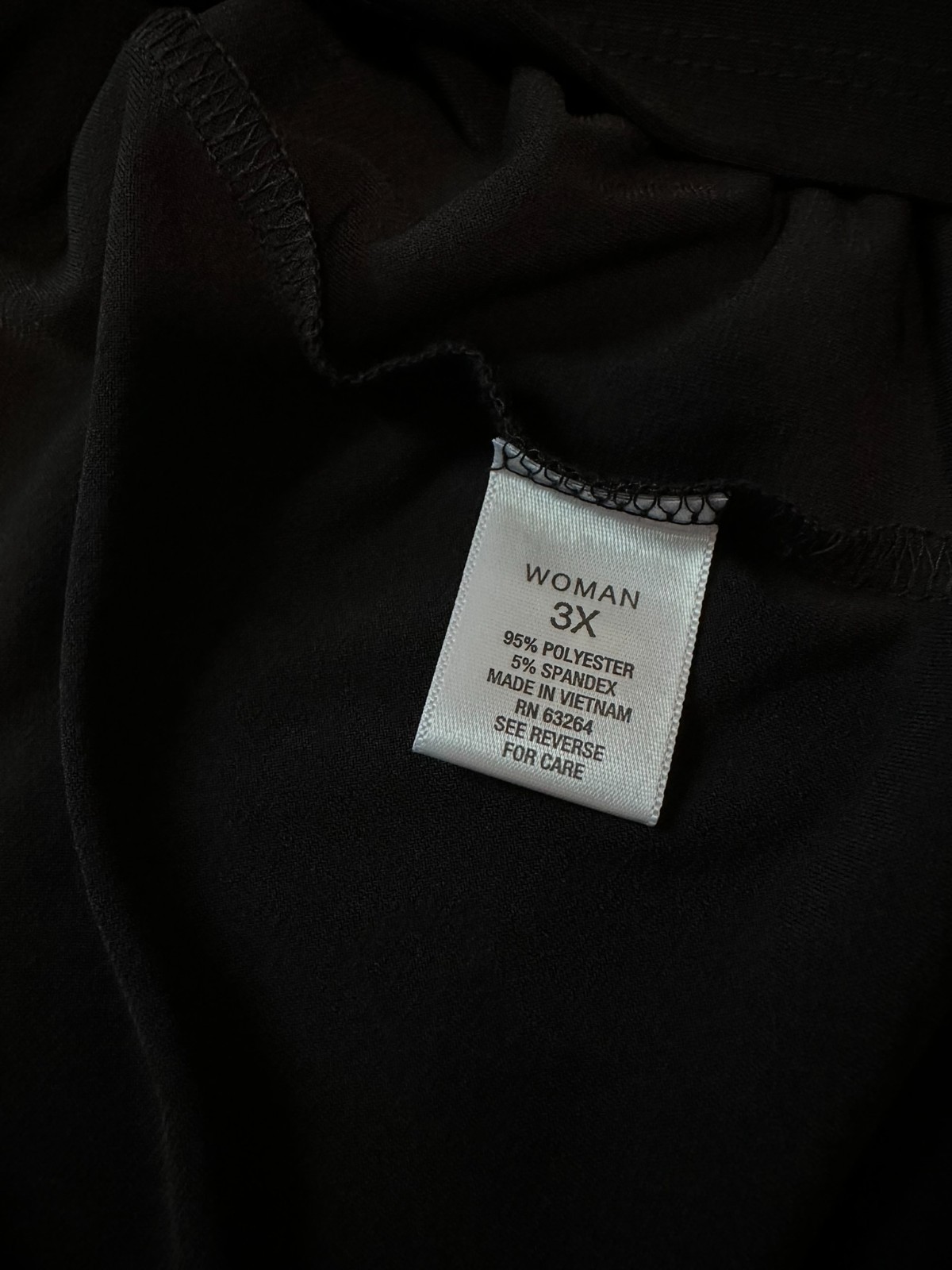 Roz & Ali Women’s Black Pintuck Gold Zipper Accent Roll-Tab 3/4 Sleeve Blouse 3X