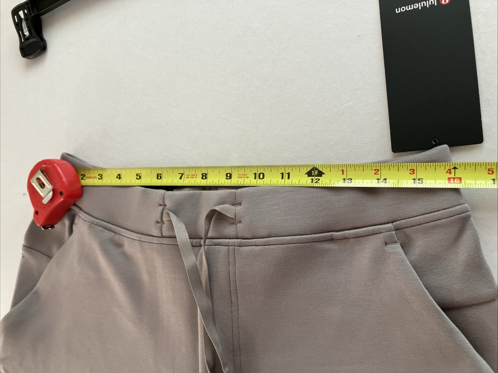 Lululemon Smooth Spacer Jogger Large Classic Tapered Sweatpants Gym Lounge NWT