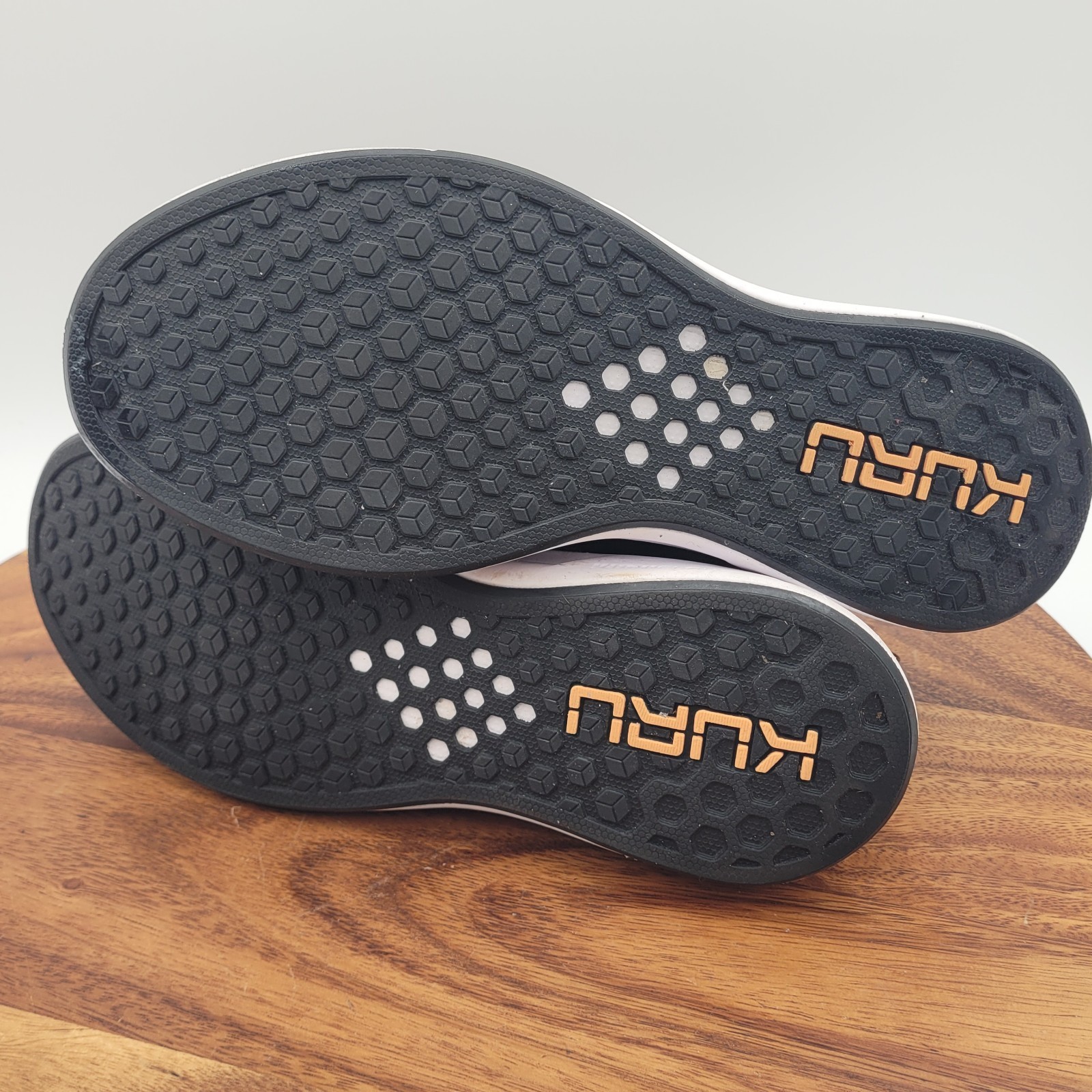 KURU Atom Slip-On Womens Sz 10.5 Shoes Black