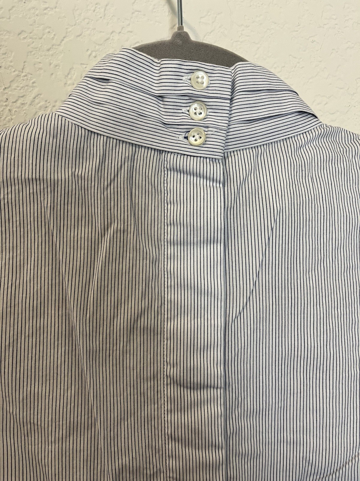 Lands End Blouse Women’s 8 Button Blue High Neck Long Sleeve Classic 100% Cotton