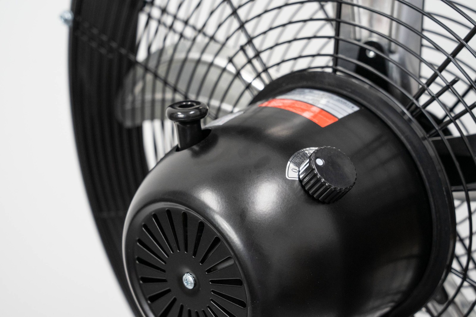 Utilitech 20-in High Velocity Indoor Oscillating Pedestal Fan, in Black|16343