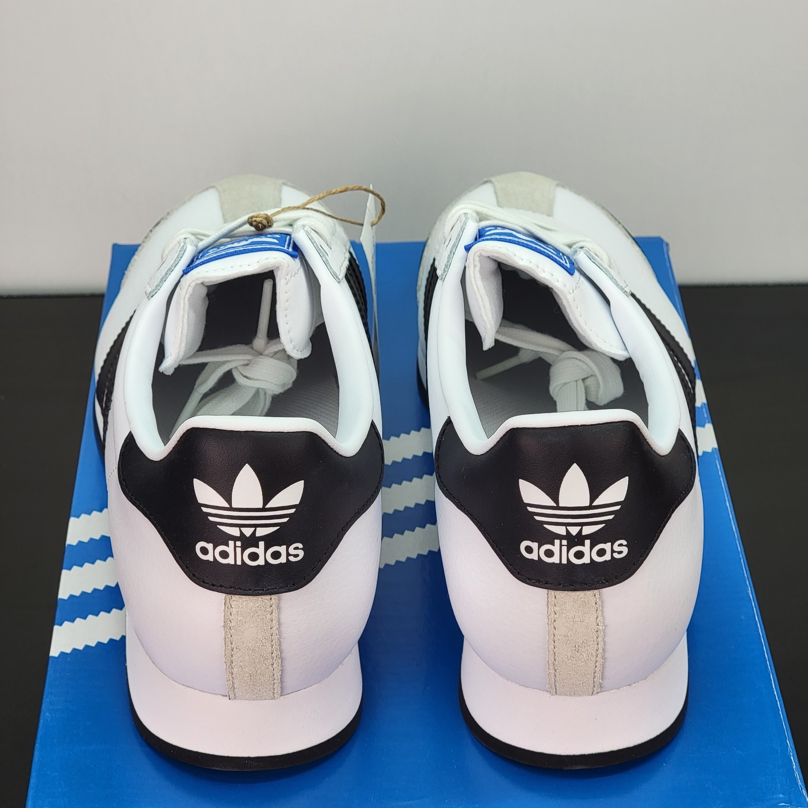 Adidas Originals Samoa Men’s Size 10 Athletic Shoes White Black Casual Sneakers