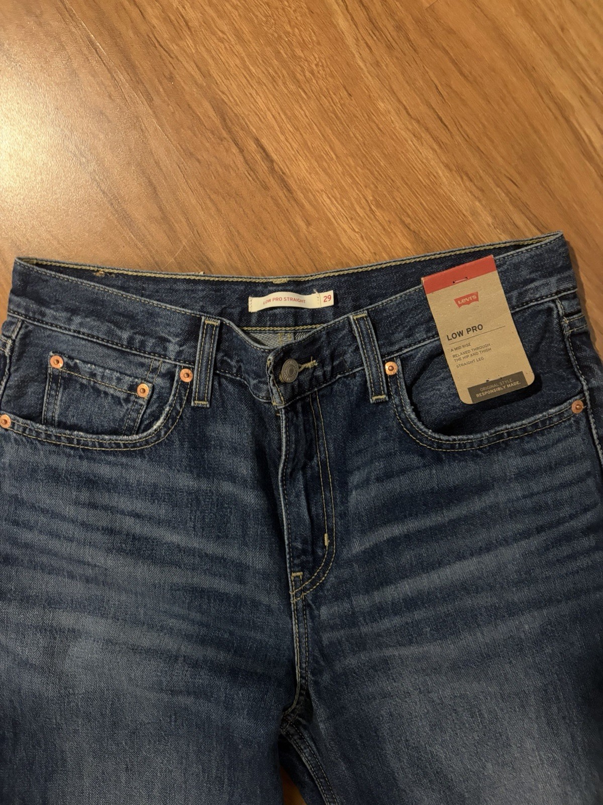 Levi’s Women’s Low Pro Straight Distressed Jeans Size 29 Mid Rise Dark Wash NWT