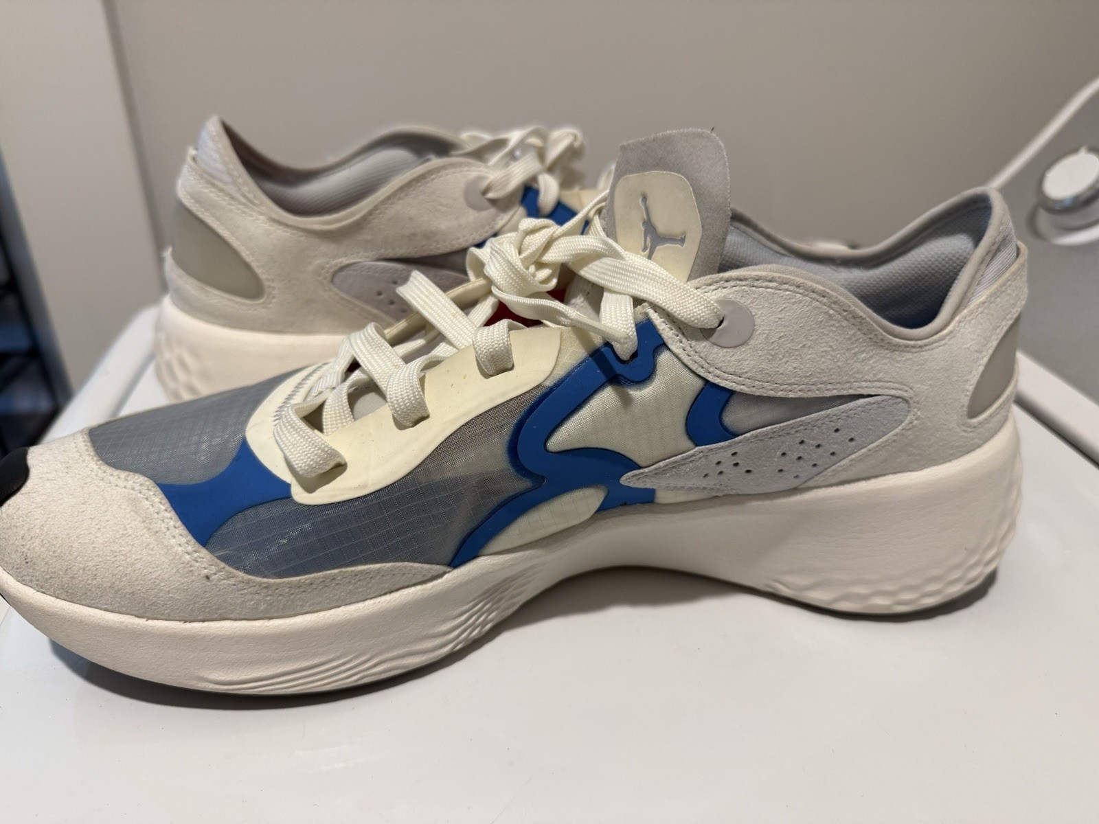 Jordan Formula 23 Low Top Lace-Up Leather Sneaker White/Blue/Red 13 DN2647