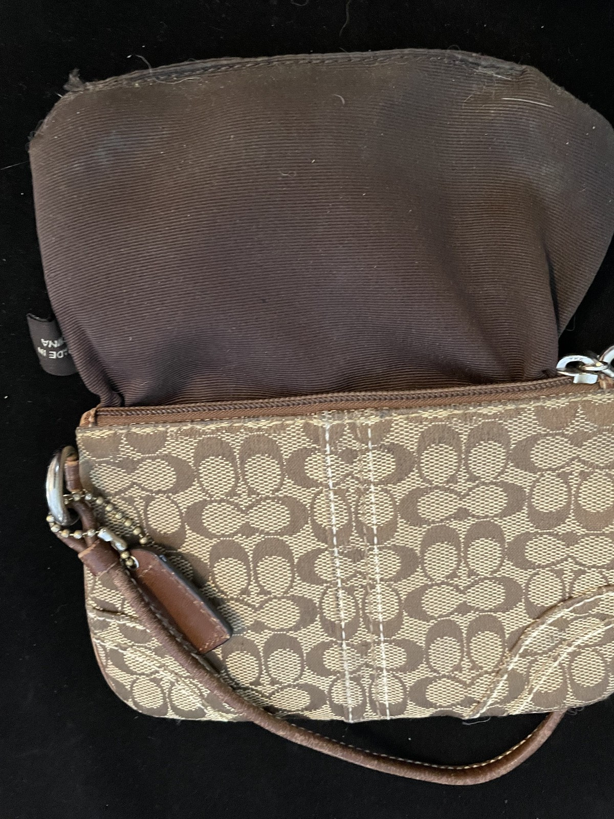 Coach brown wringlet 4 by 6 inches
