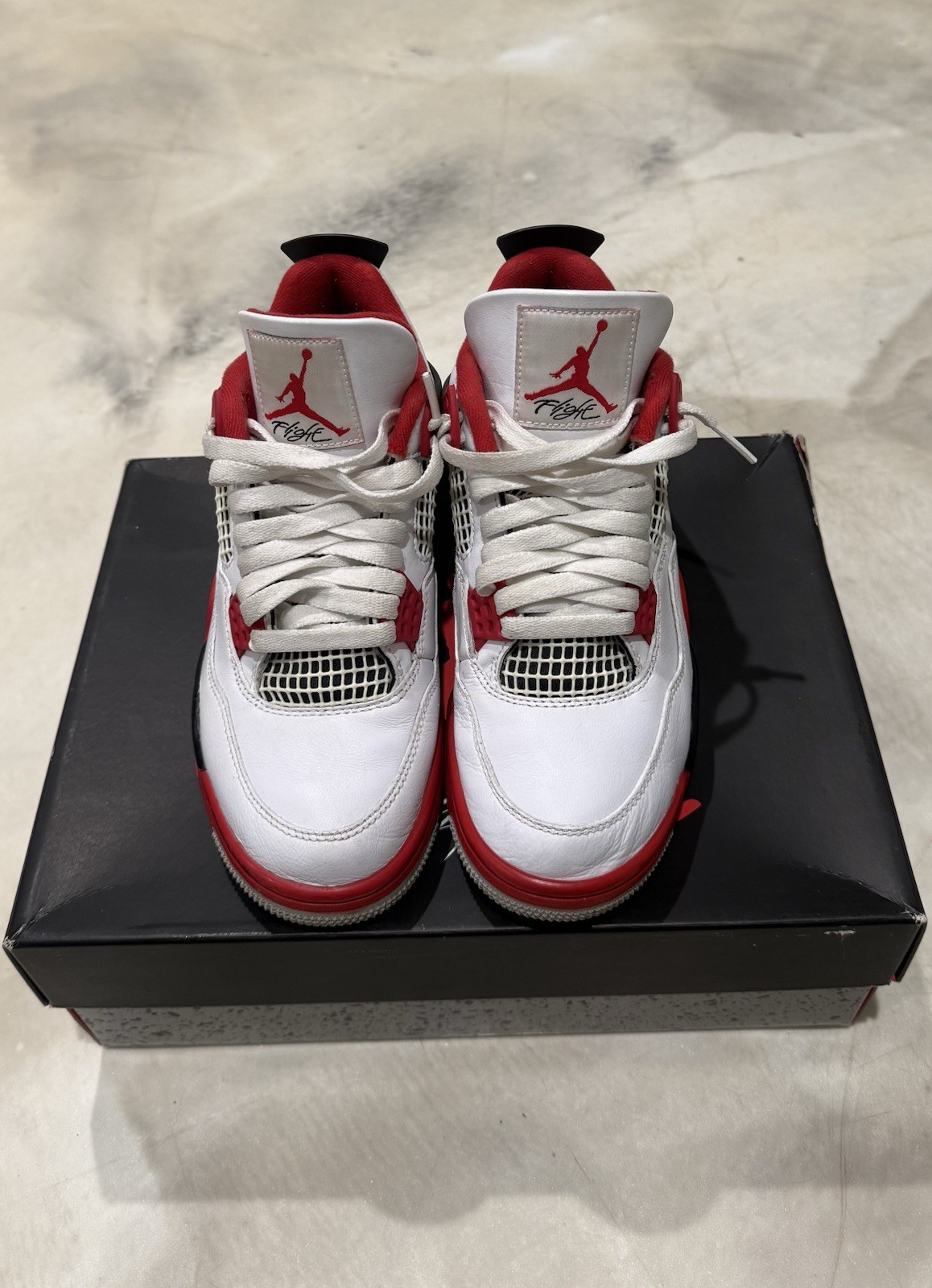 Jordan 4 Retro Fire Red (2020) Size 5.5 Y / Women’s 7