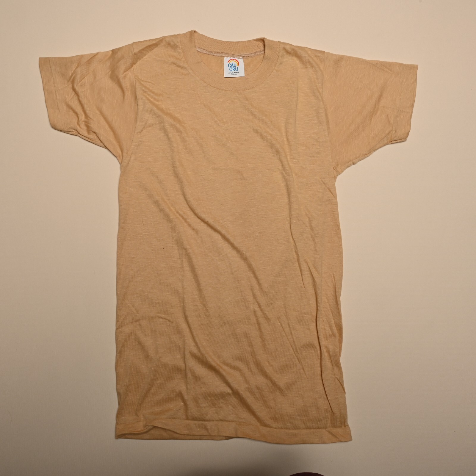 AUTHENTIC VINTAGE 80s Cal Cru Tan Basic Blank Short Sleeve T-Shirt S – 4836