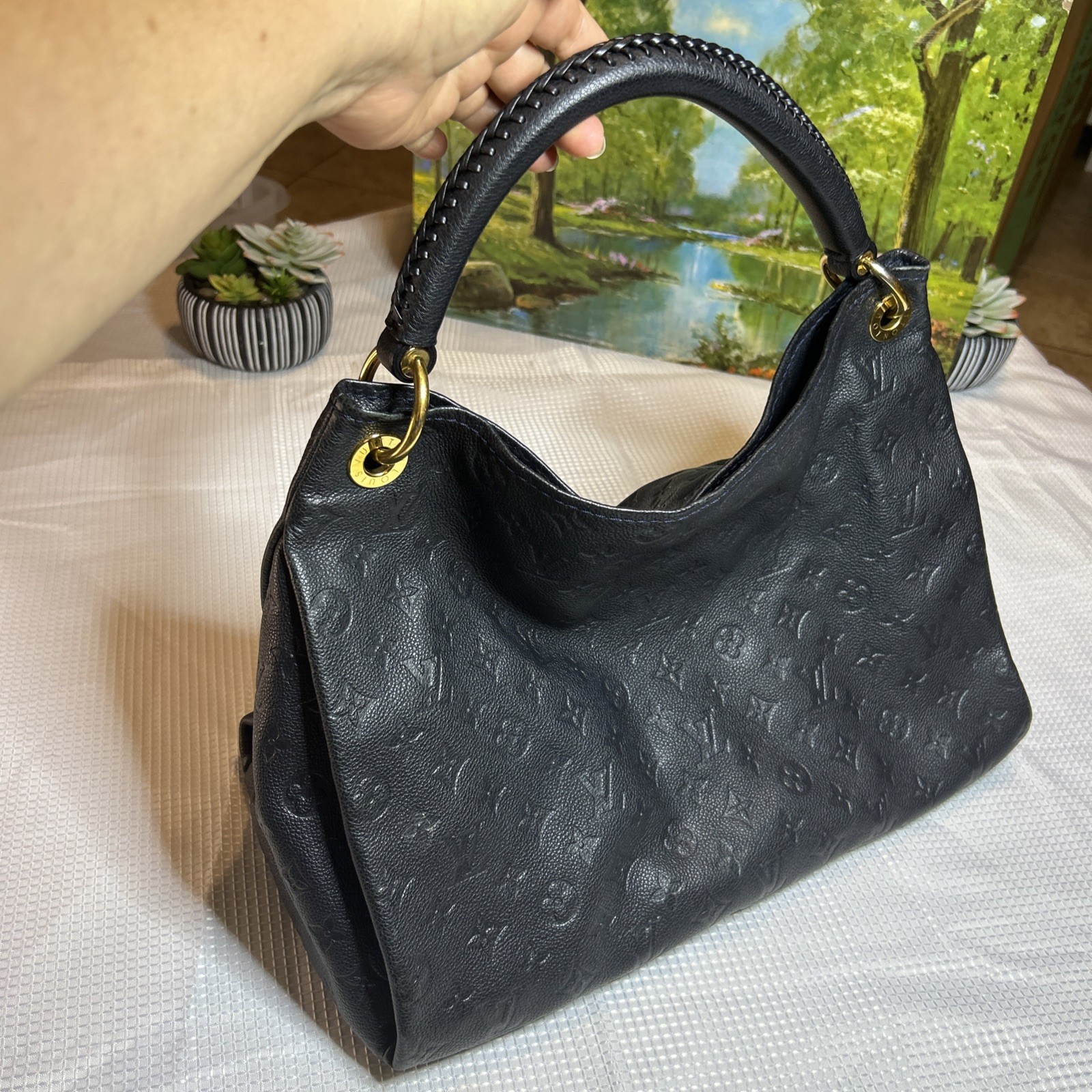 Louis Vuitton Artsy Shoulder Bag MM Black Leather in good Condition !#CD2132.