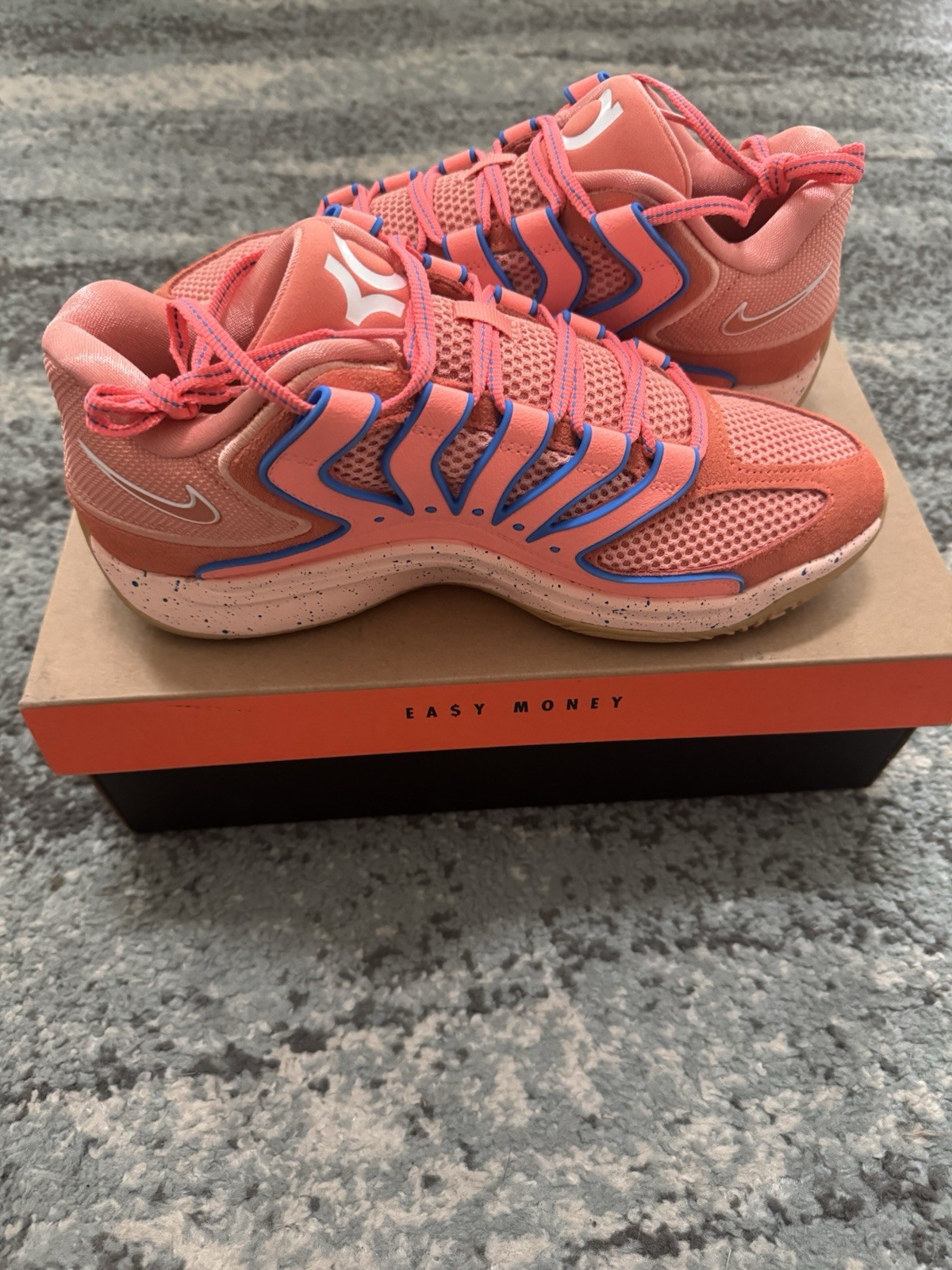 Nike Men’s KD18 Size 9.5 Sneakers