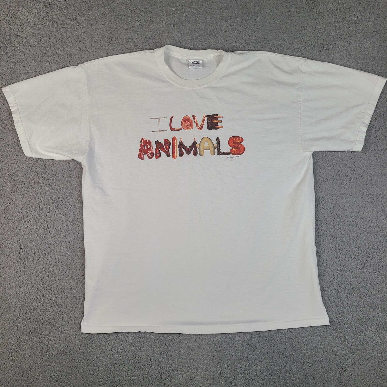 I Love Animals T-Shirt Adult XL White Spelled Out in Different Meats Not Vegan