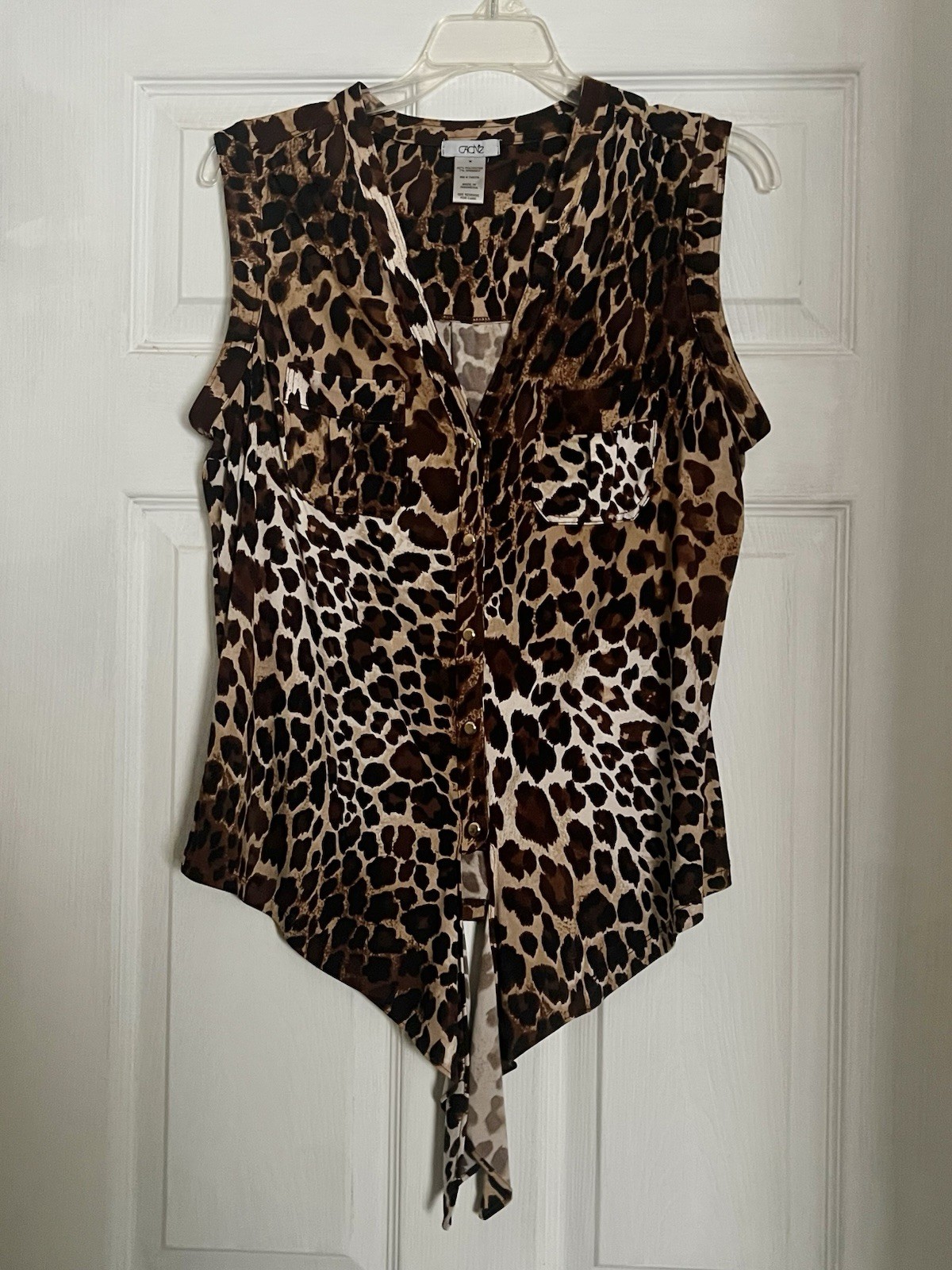 CACHE Leopard Animal Print Sleeveless V-Neck tie front Top – size M