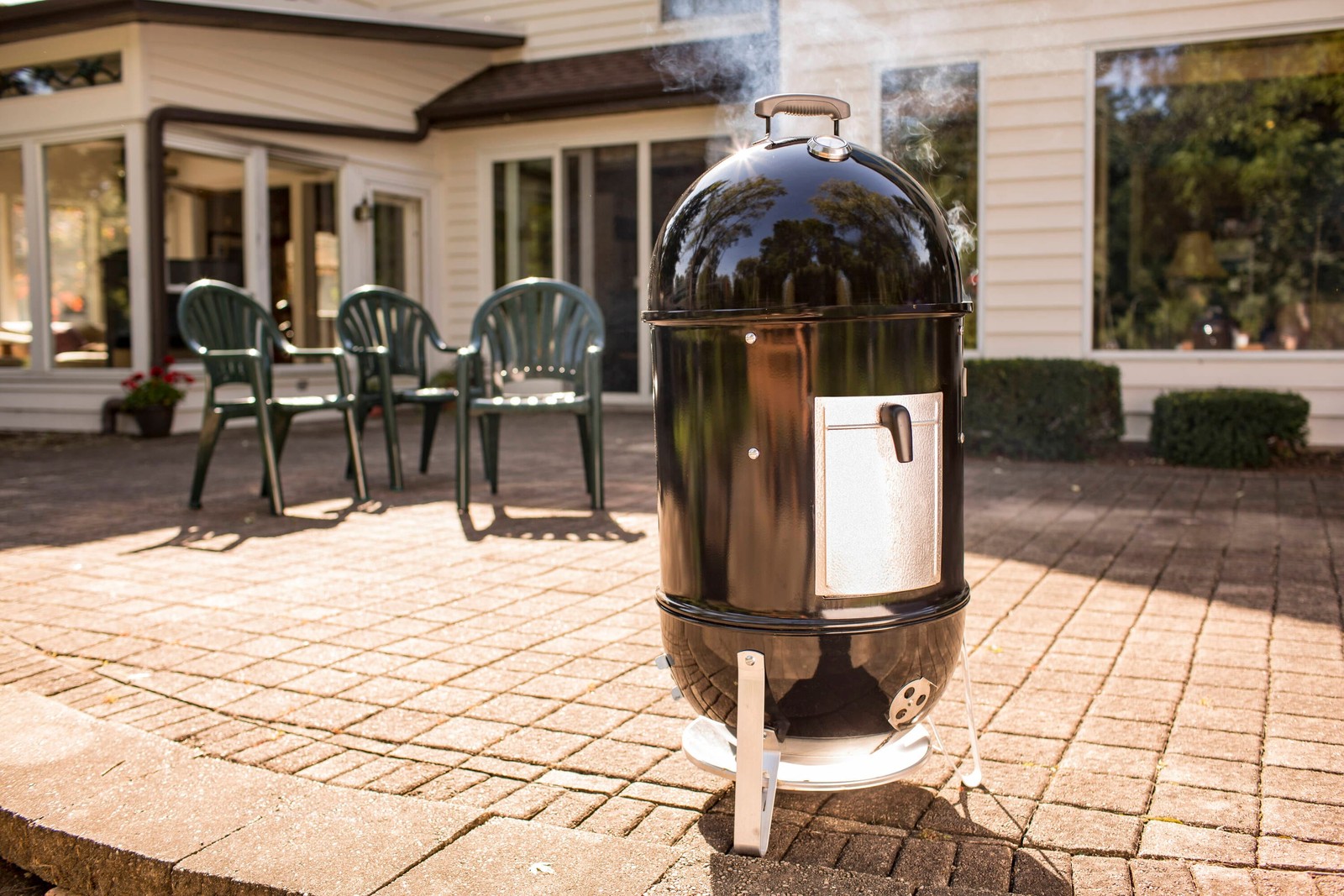Weber 18-in Smokey Mountain Cooker 481-Sq. in Black Porcelain-Enamel Vert|119158