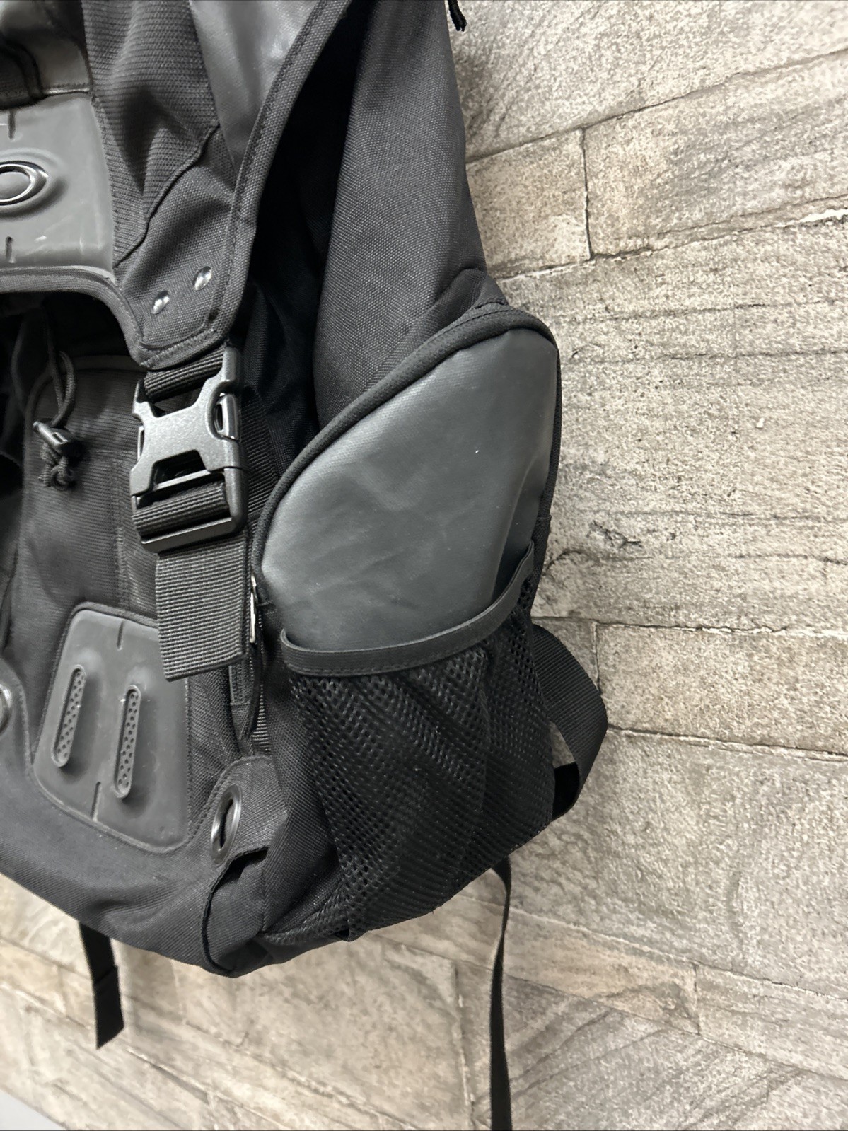 Oakley Gearbox LX Backpack All Black Blackout Tactical Stealth Bag Excellent