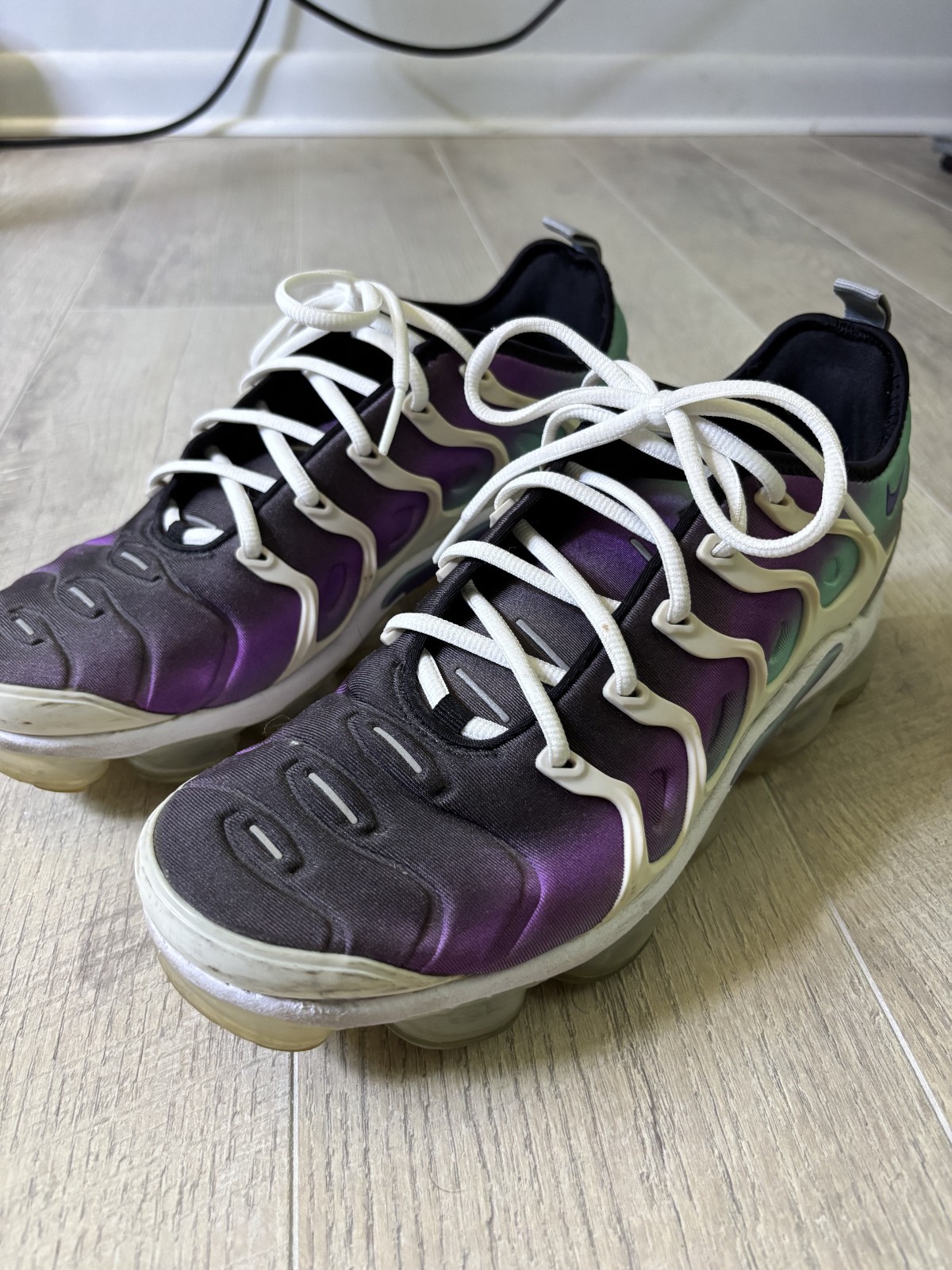 Nike Air VaporMax Plus Grape Mens Size 9.5