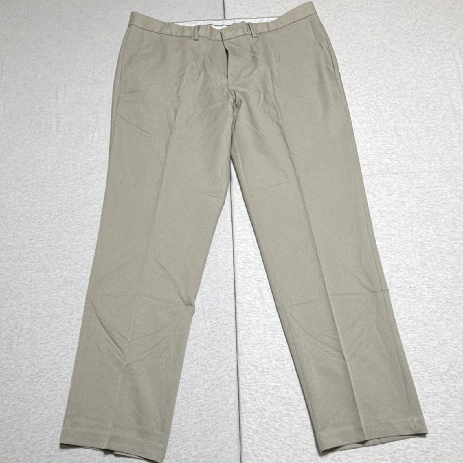 Reaction Kenneth Cole Men’s Beige Dress Pants Straight Leg Flat Front 38