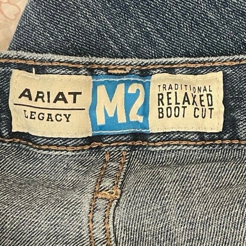 Ariat Men’s Size 36X30 Legacy M2 Traditional Relaxed Bootcut Denim Jeans Western