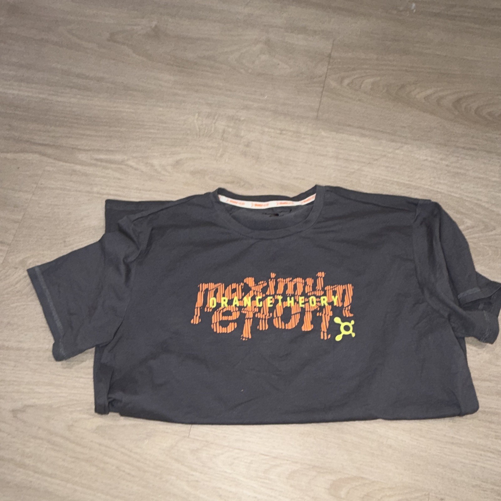 Orangetheory Women’s Gray Logo Graphic Crew Neck Short Sleeve T-Shirt, L