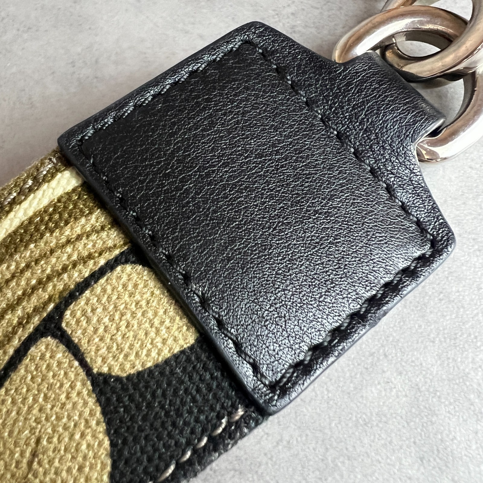 LOEWE Jacquard Leather Green Leaf William Morris Shoulder Strap Used From Japan