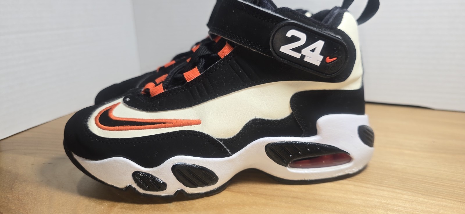 Nike Air Griffey Max 1 San Francisco Giants DZ5280-100 {GS} Size 1.5 Youth