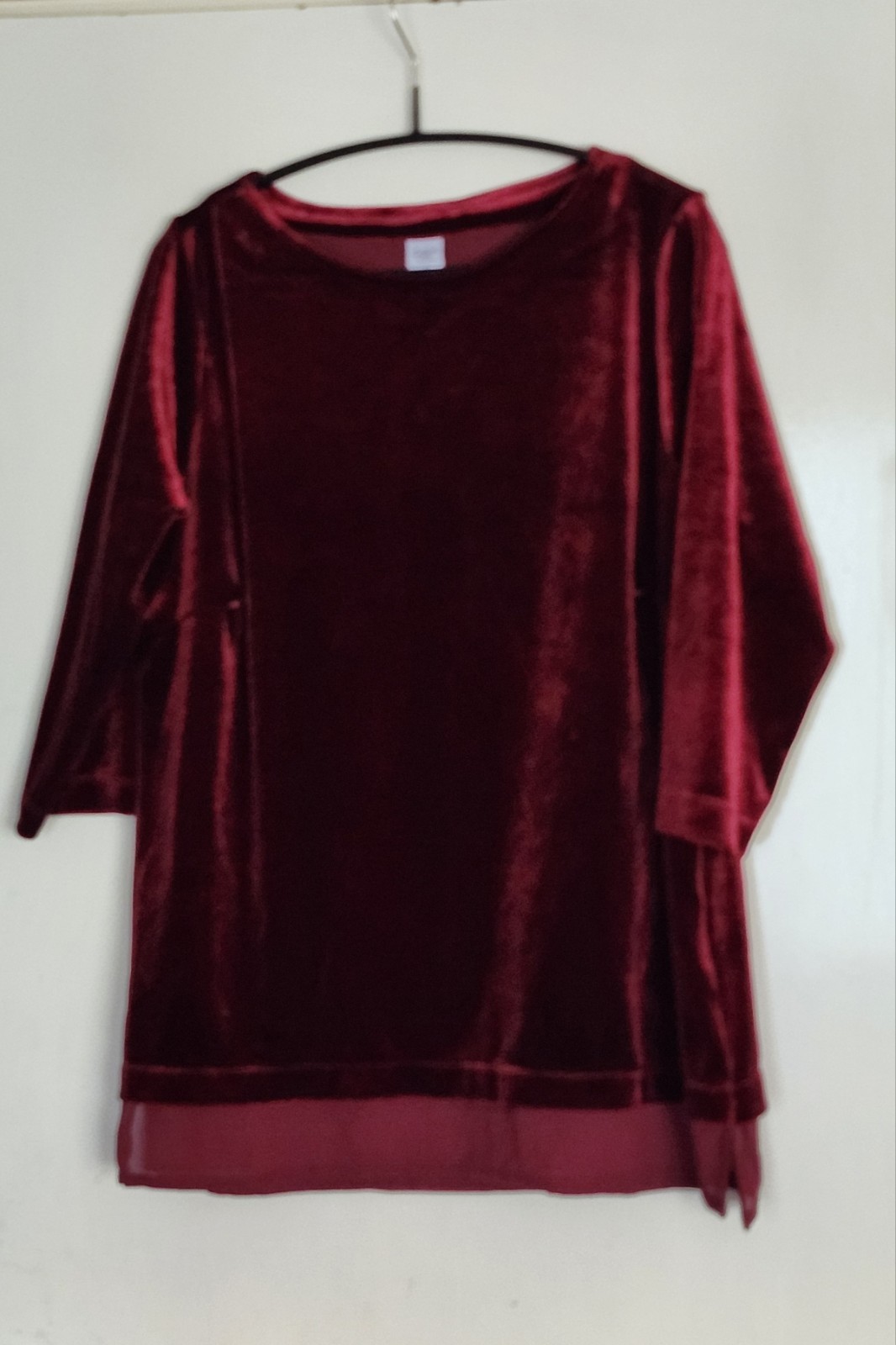 Cotton Traders Women’s Velvet Deep Red Top 3/4 Sleeve Size 12