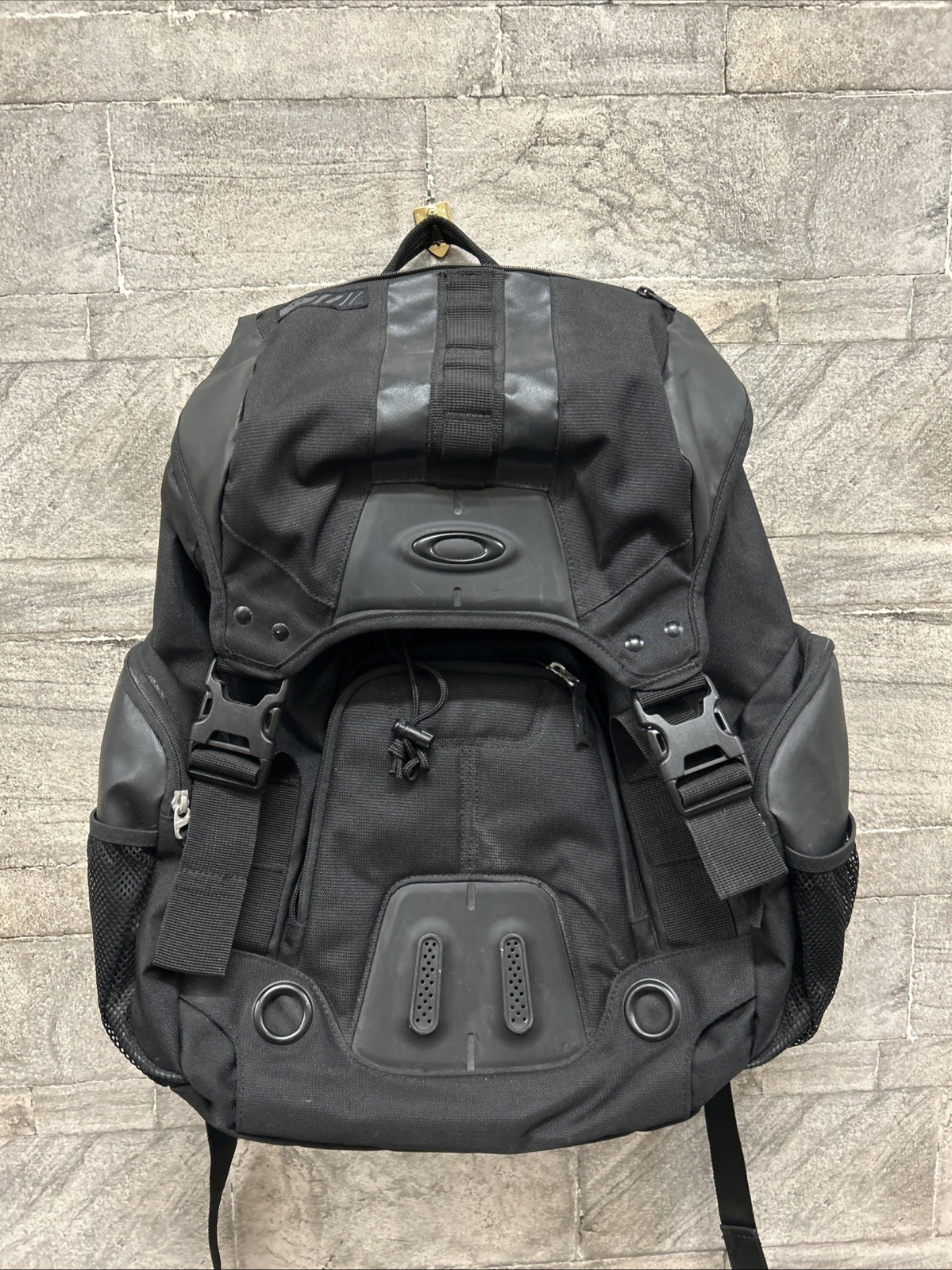 Oakley Gearbox LX Backpack All Black Blackout Tactical Stealth Bag Excellent