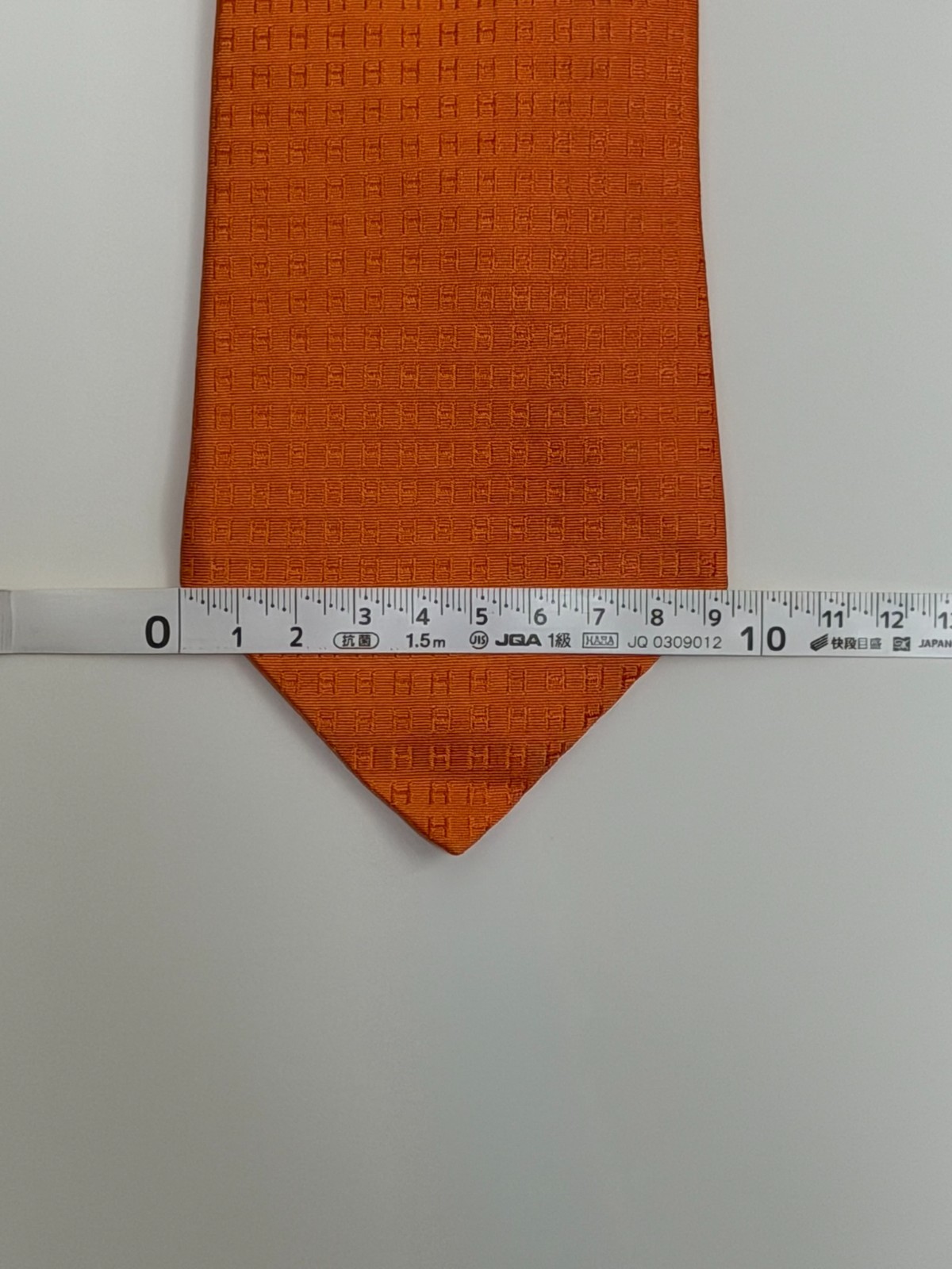 Hermes Silk Men’s Tie Orange excellent gift