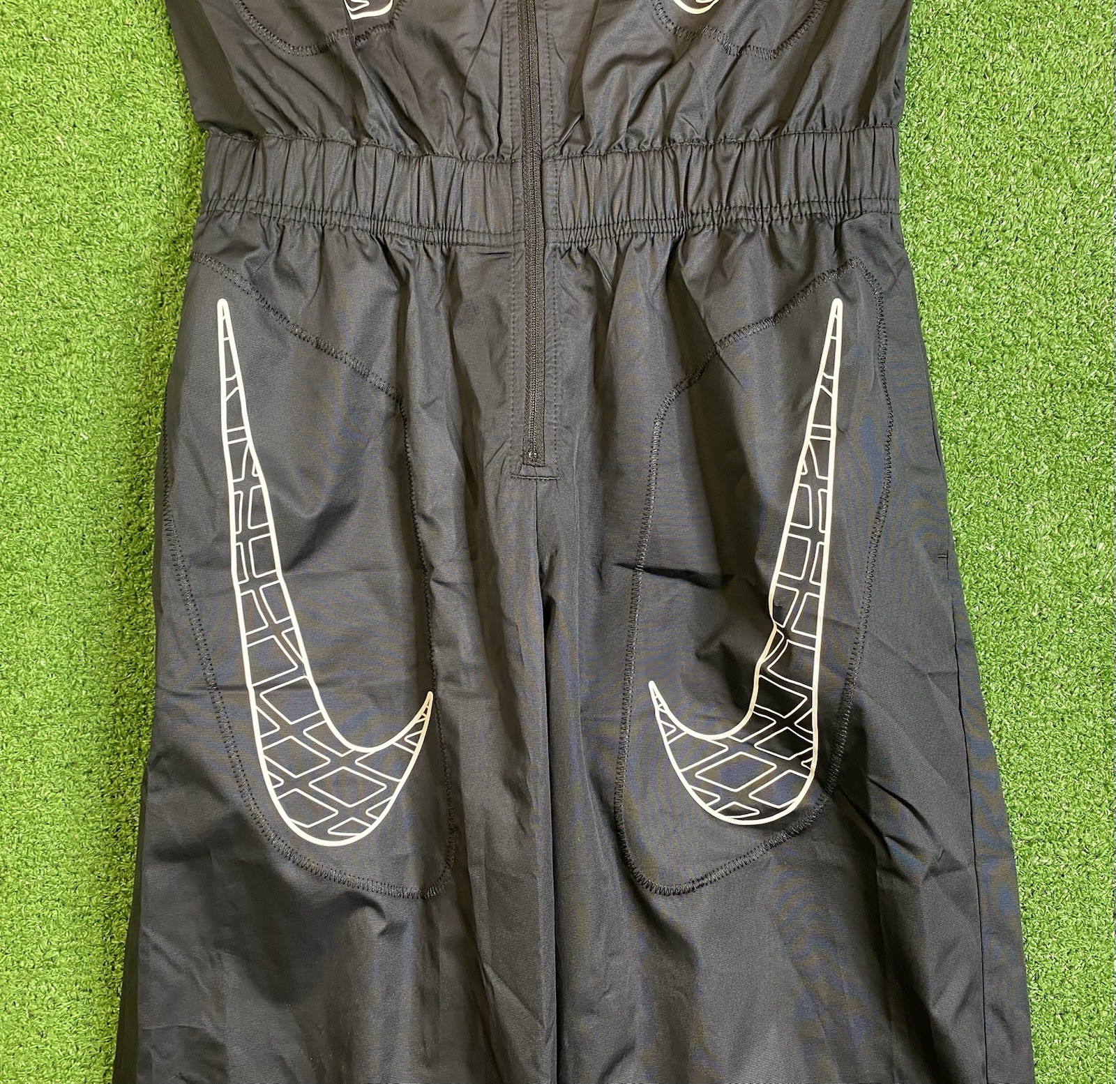 Nike Sportswear Air Max Day Jumpsuit Womans Small DM6078-100 Black Brand New NWT