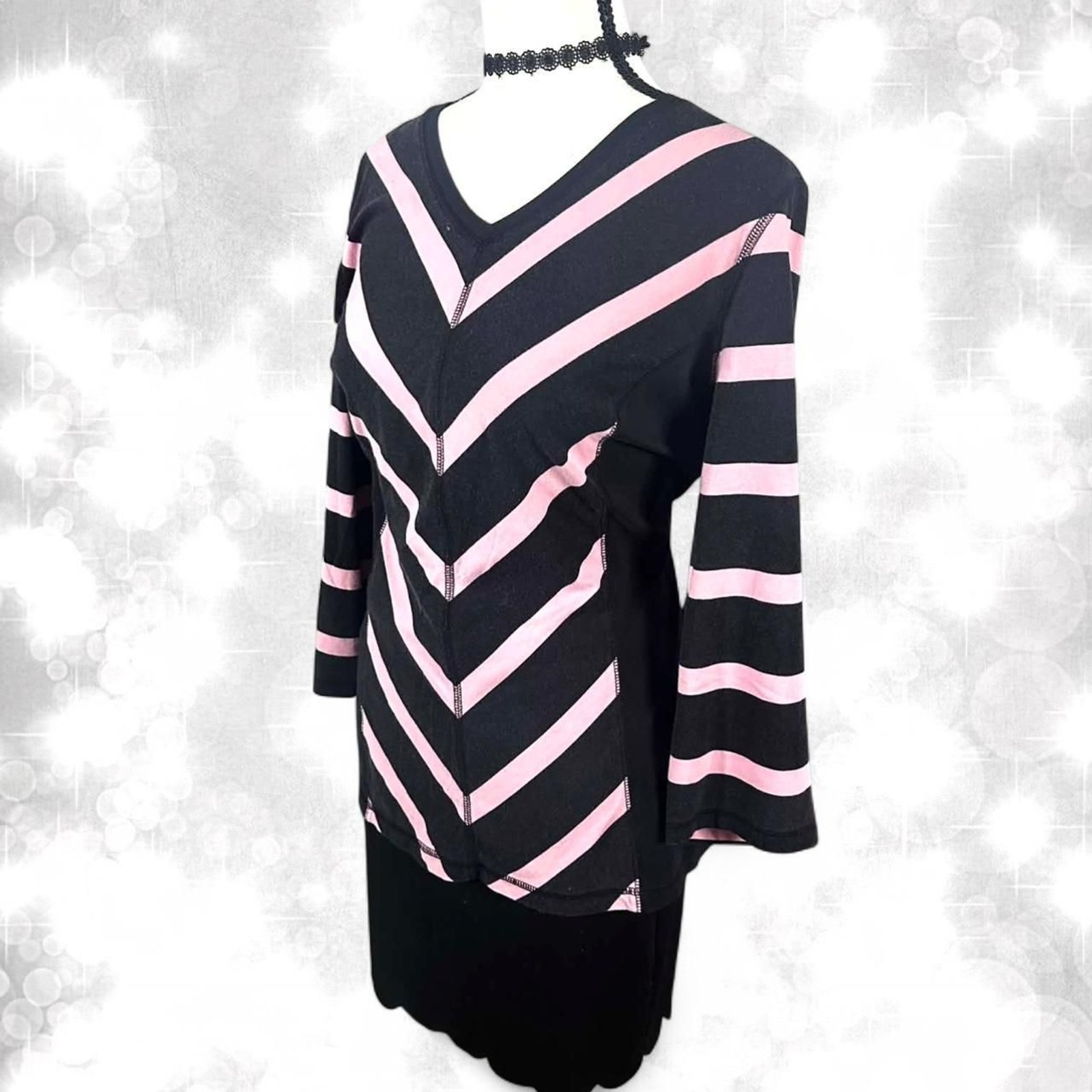 Y2K alt style chevron striped pink and black 3/4 sleeve top