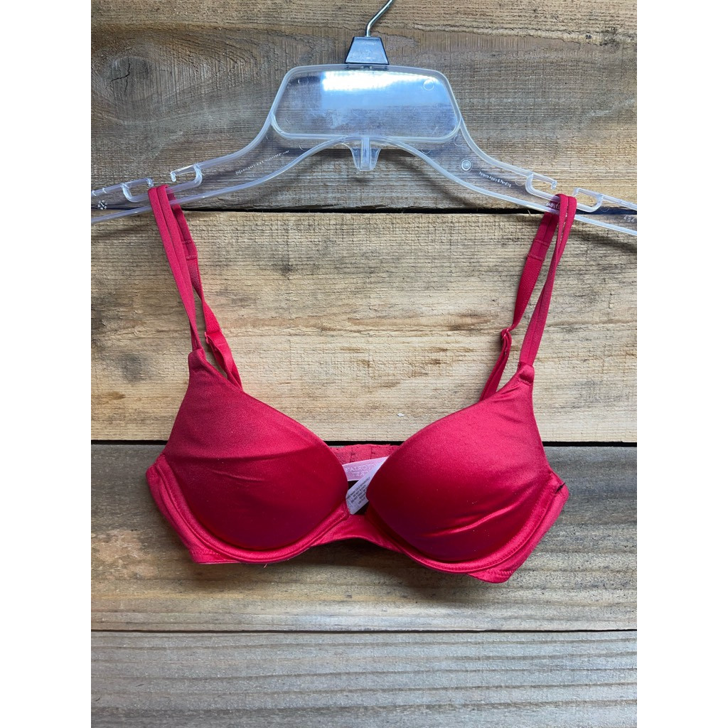 Victorias Secret Womens Push Up Bra Red Solid Normal Strap Underwire Padded 32B