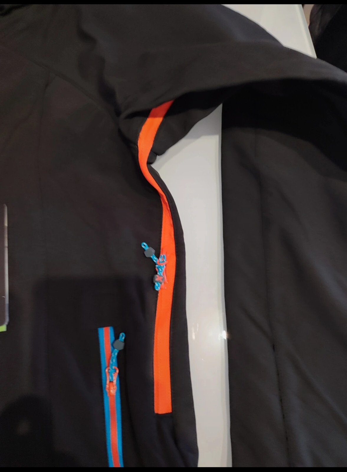 EIGER EXTREME mammoth softshell jacket. Men’s. NWT
