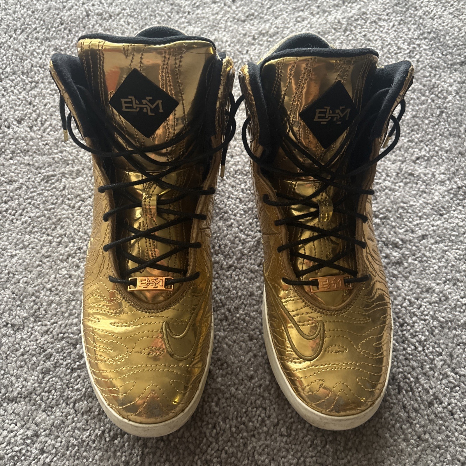 Nike LeBron 11 NSW Lifestyle QS BHM Metallic Gold 649396-700 Men’s Size 10.5