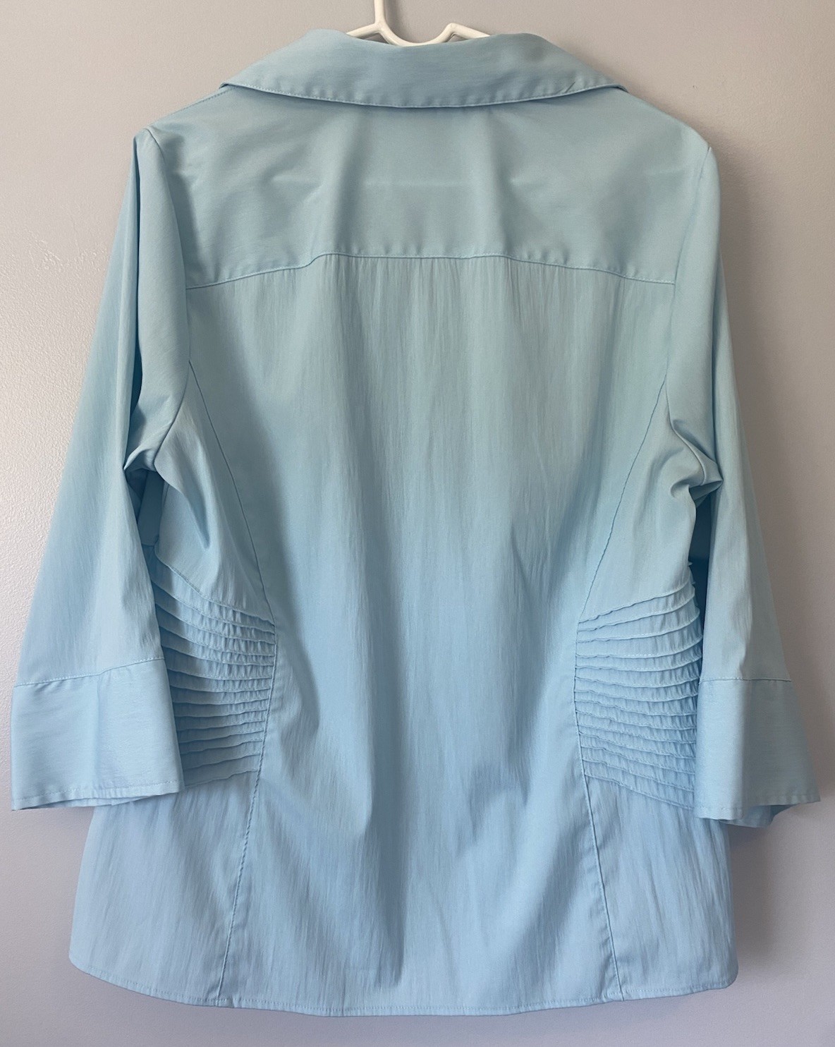 Dress Barn Aqua Blue Button Pin Tuck Blouse 14/16W Tailored Silouette Business