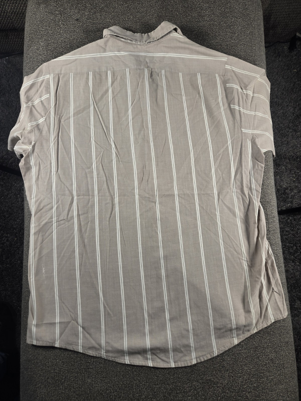 Campus Men’s Short Sleeve Striped Button-Up Shirt Gray/White 15 1/2 Cotton Blend