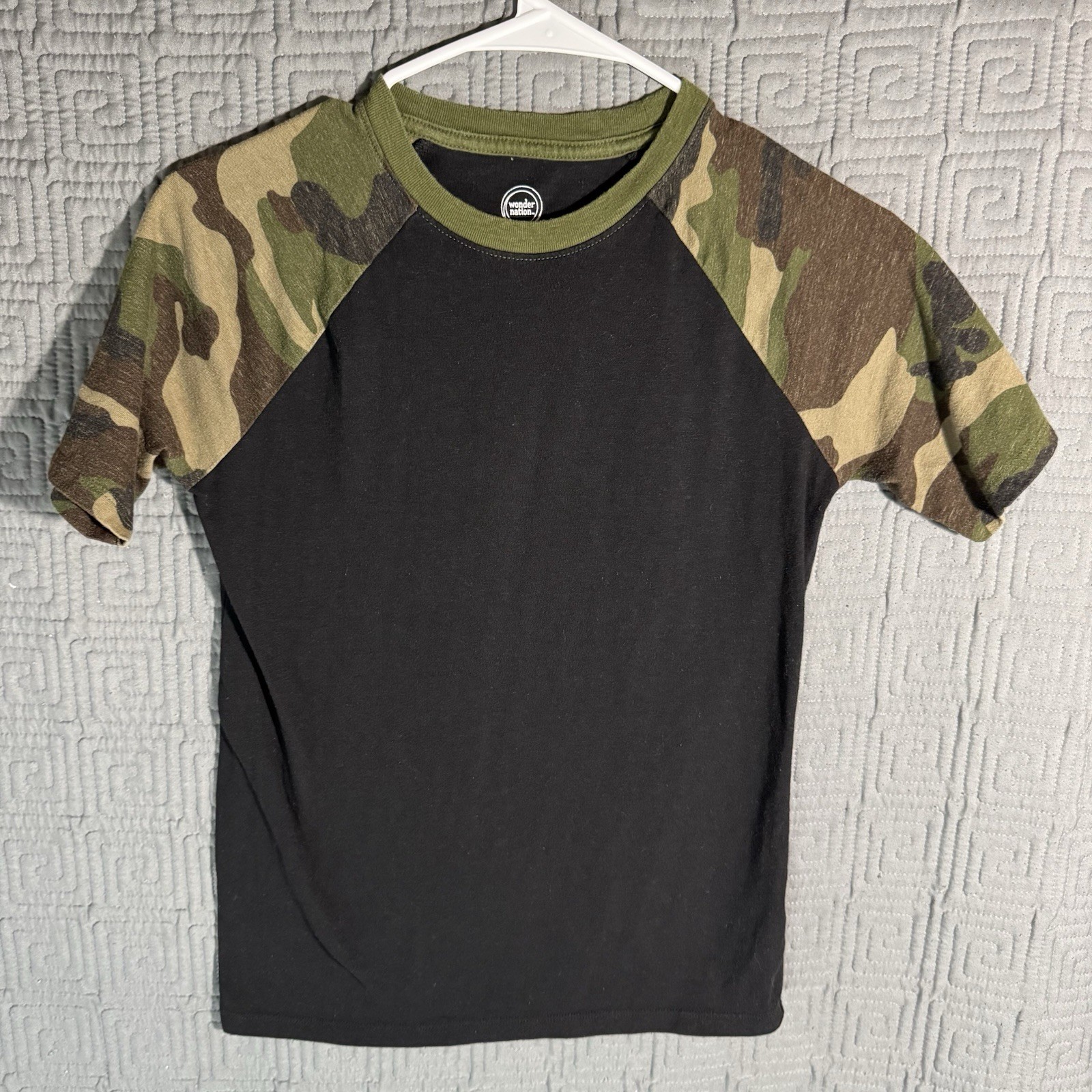 Wonder Nation T-Shirt Boys Size Large 10/12 Black Camouflage Short Sleeves