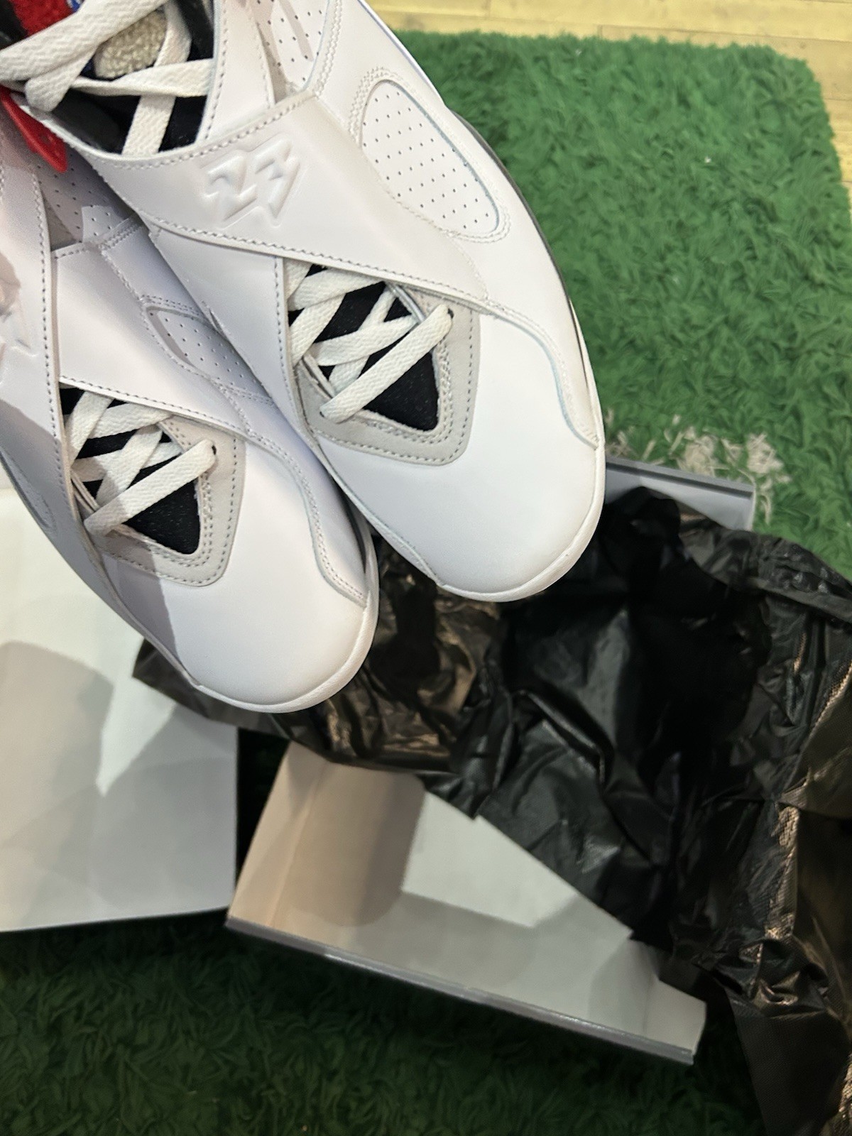 Size 11 – Air Jordan 8 Retro 2025 Bugs Bunny