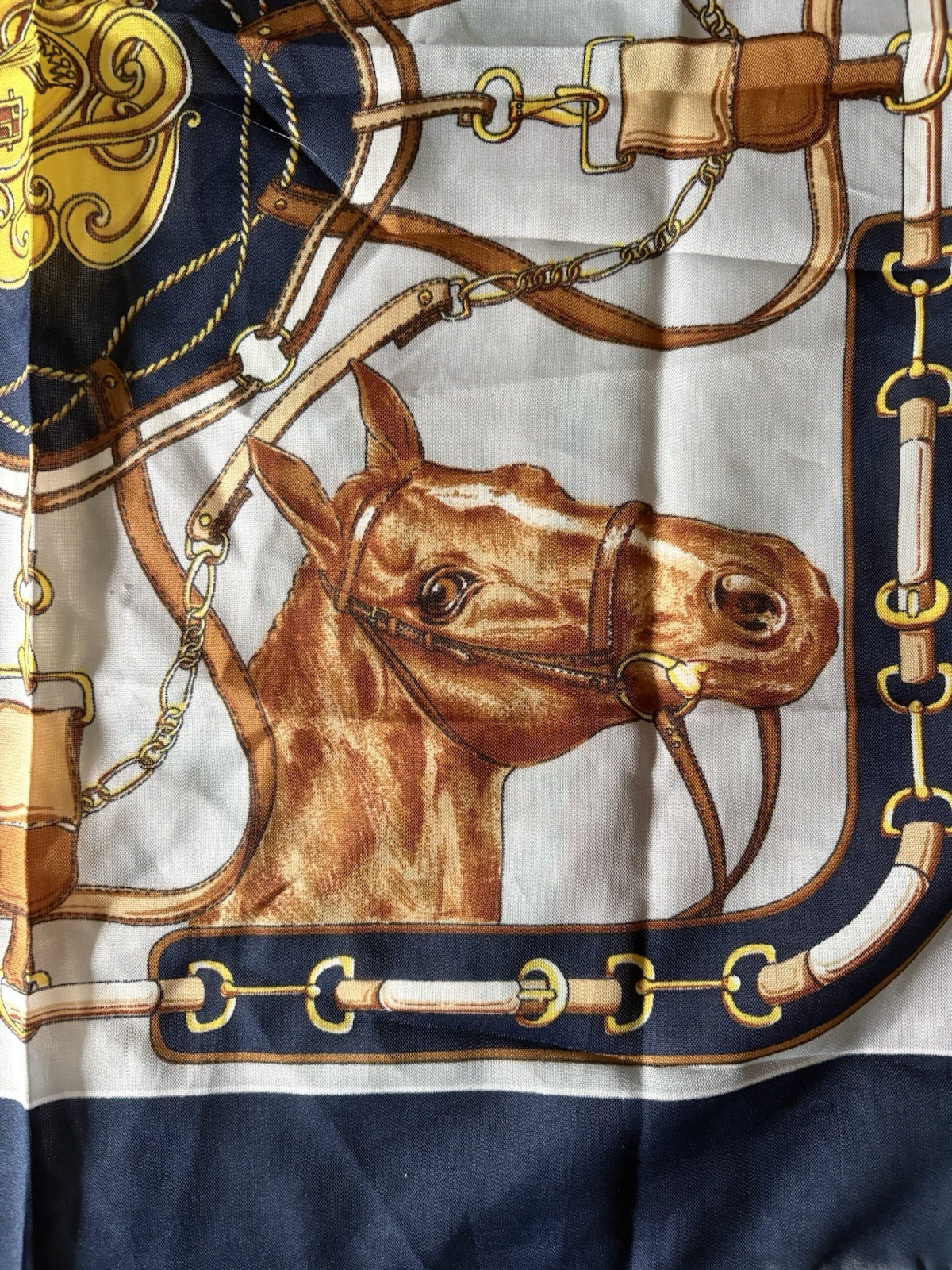 Gorgeous Horse Theme Scarf ~ Made in Italy ~ 26.5 x 26.5″