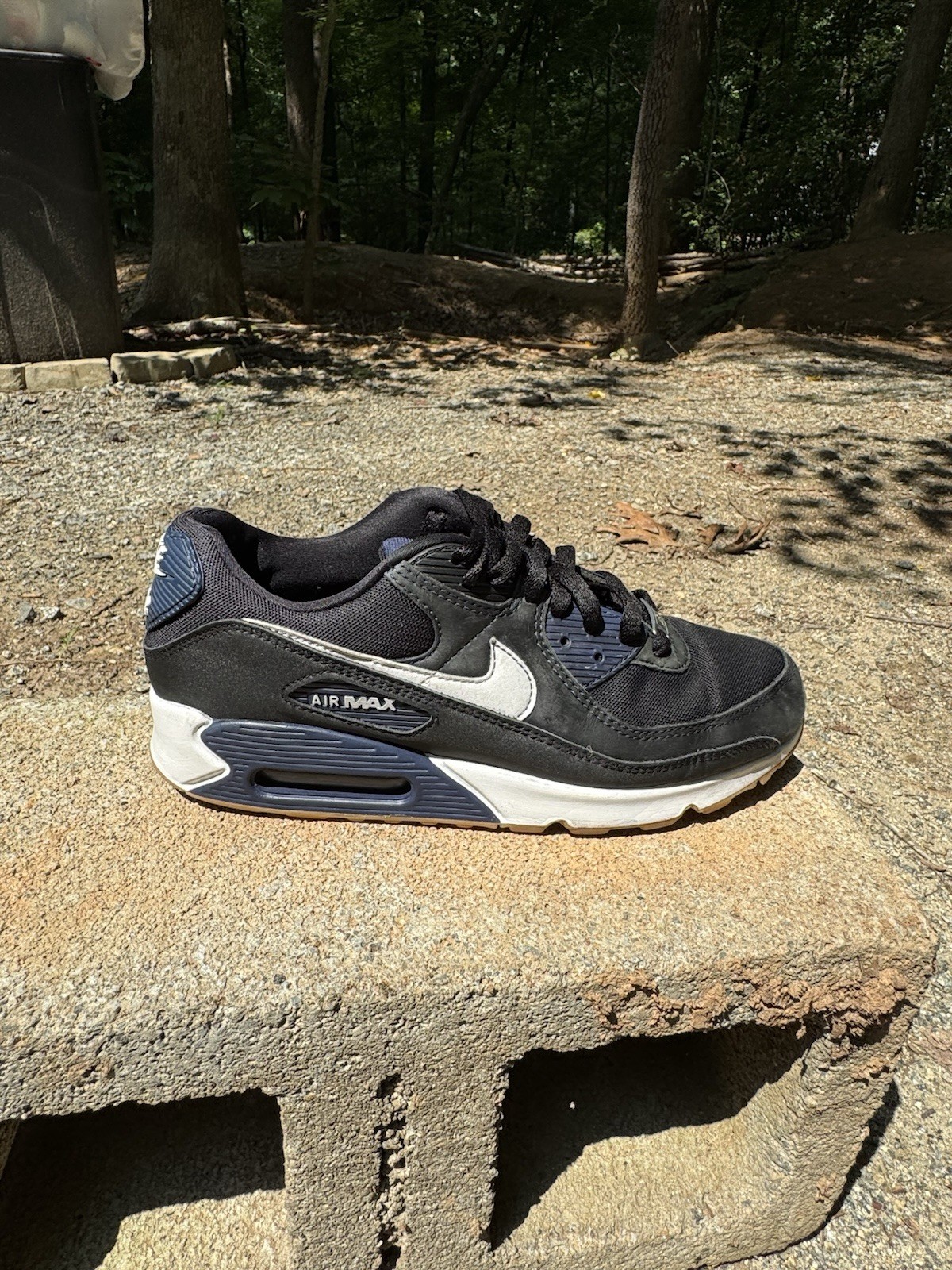 Nike Air Max 90 – Men’s Size 9.5 With navy/black Color. Tons Of Tread Left!