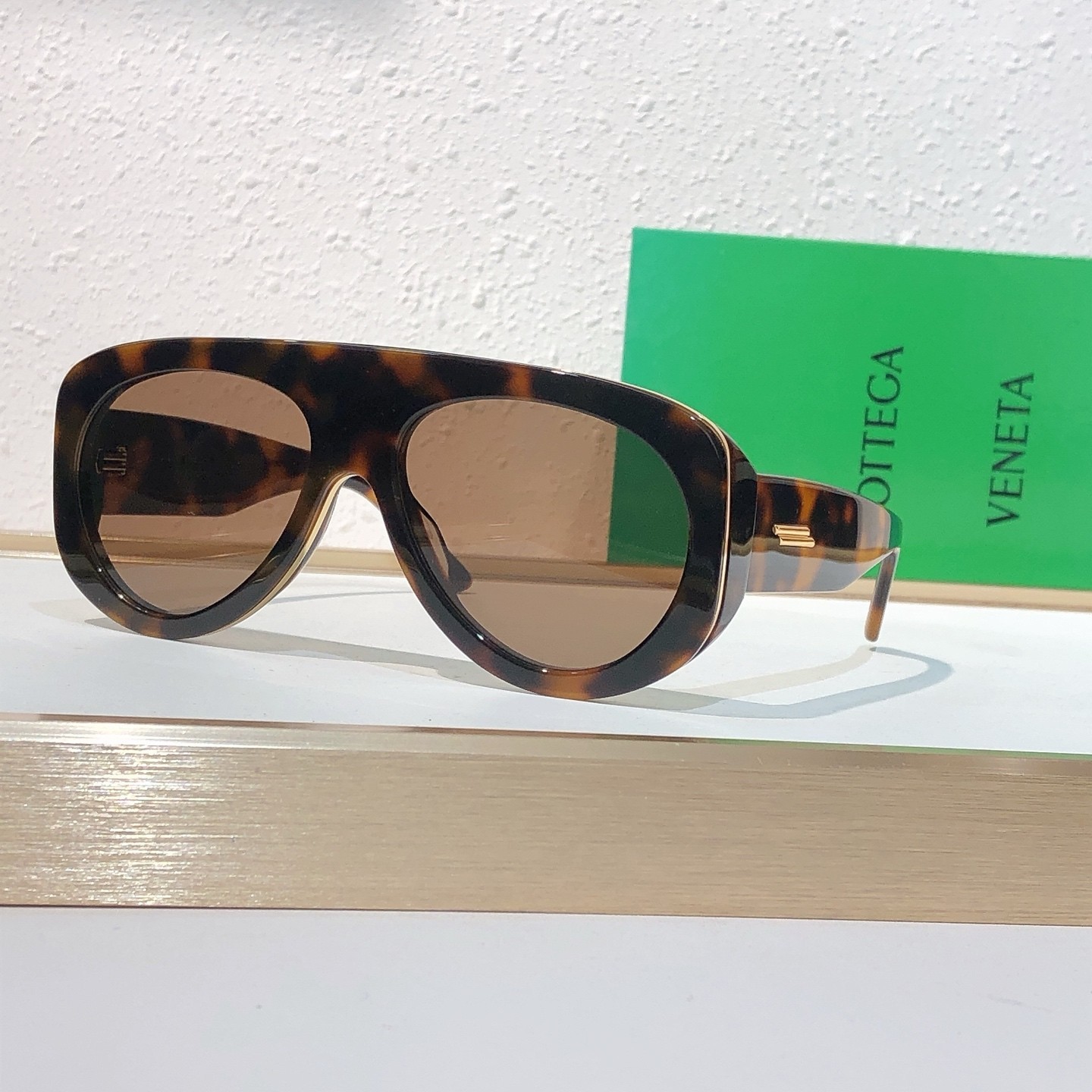 Bottega Veneta Sunglasses Model: BV1362S Size: 58-17-130