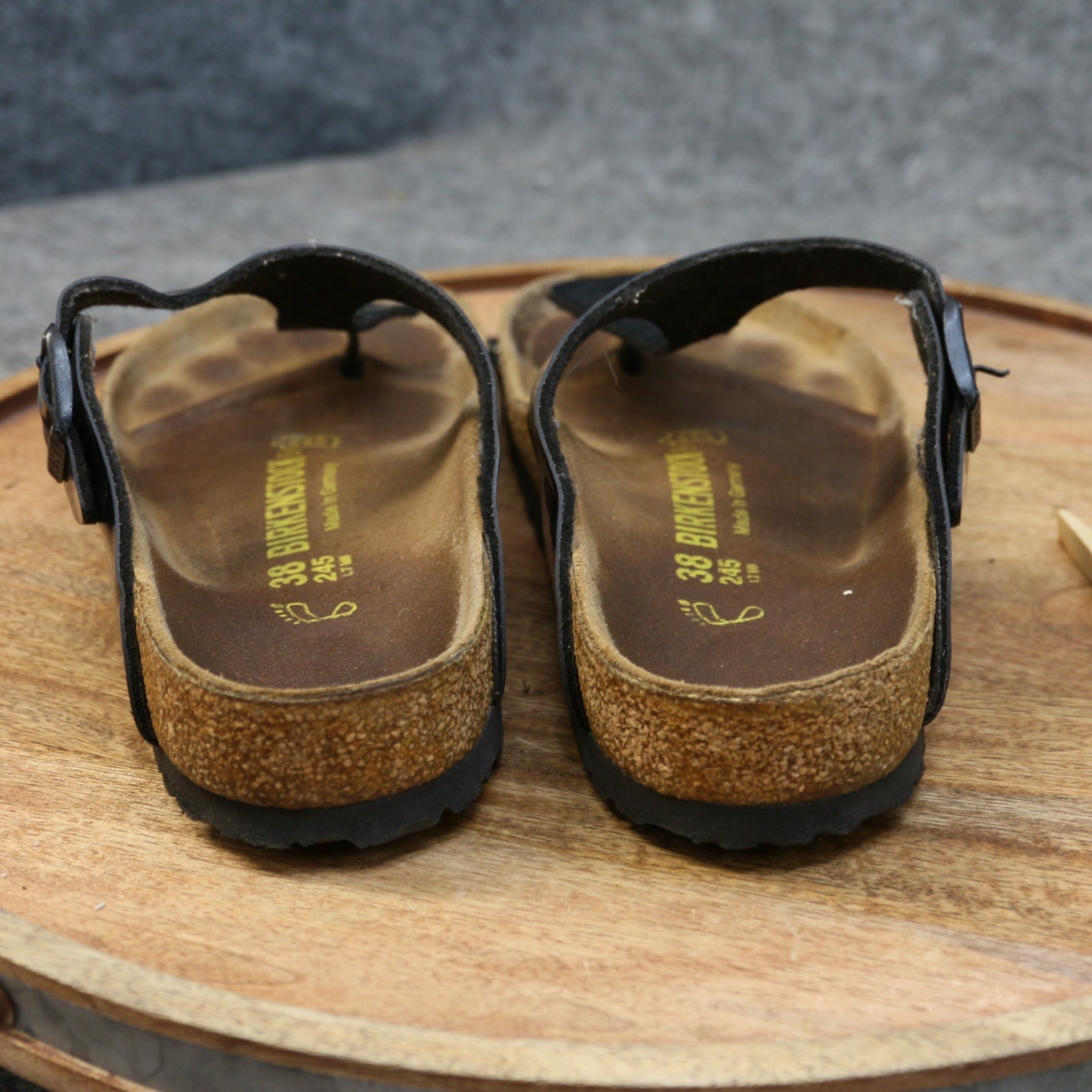 Birkenstock Womens Gizeh Black Patent Birko Flor Thong Sandals Size 38 US 7 Reg.
