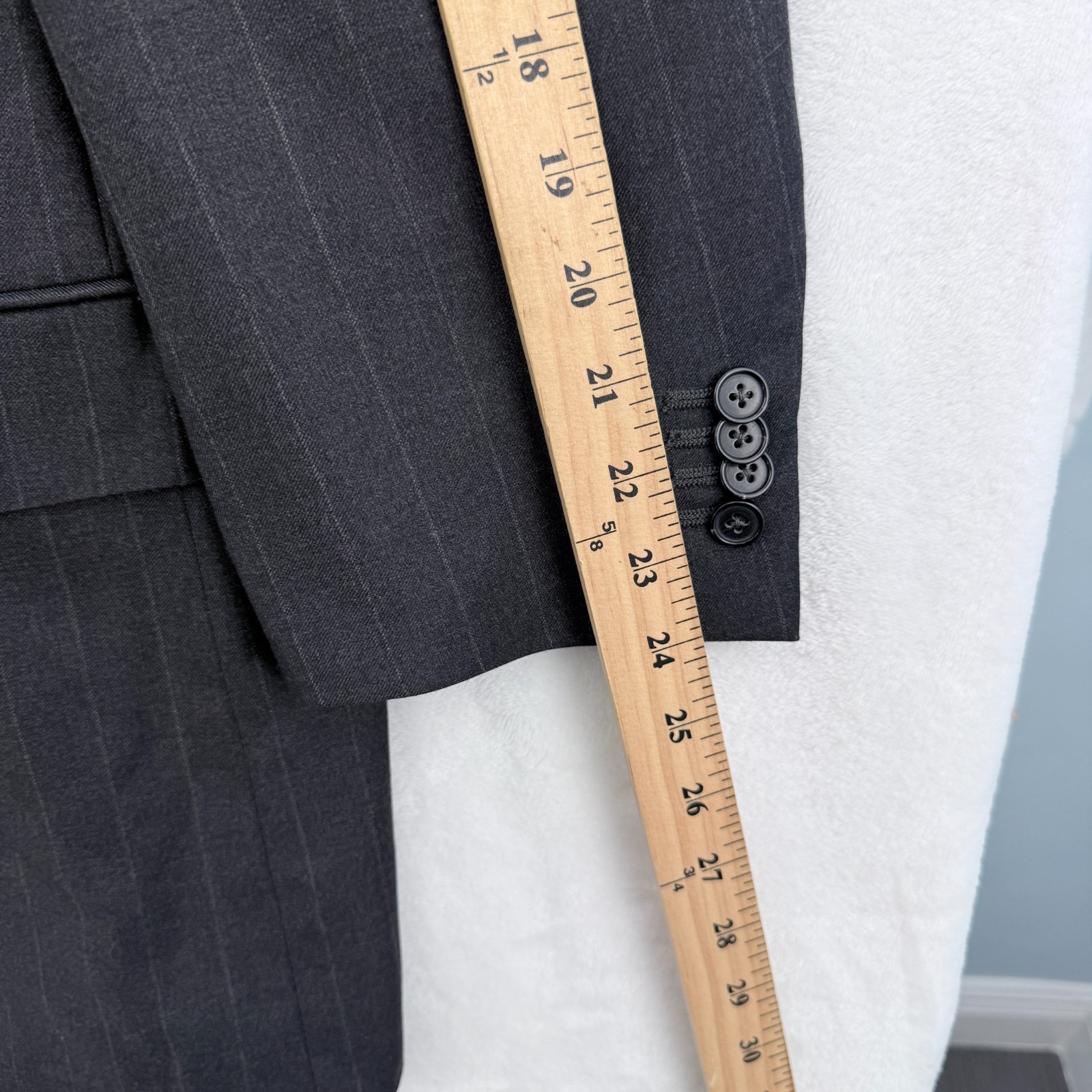Ermenegildo Zegna Suit Jacket Mens 47R (EU 58) Drop 7 Black Stripe Wool Business